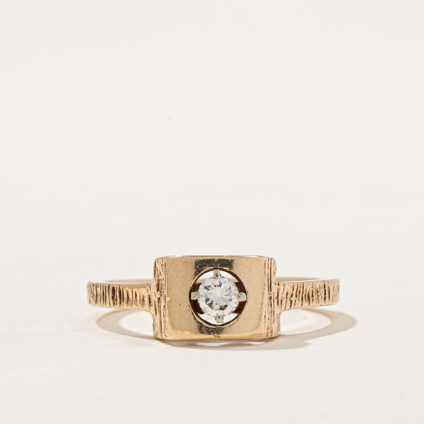 Bague texturée en diamant | 0,10 ct | Taille 6 |