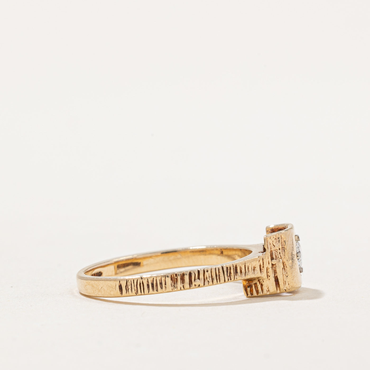 Bague texturée en diamant | 0,10 ct | Taille 6 |