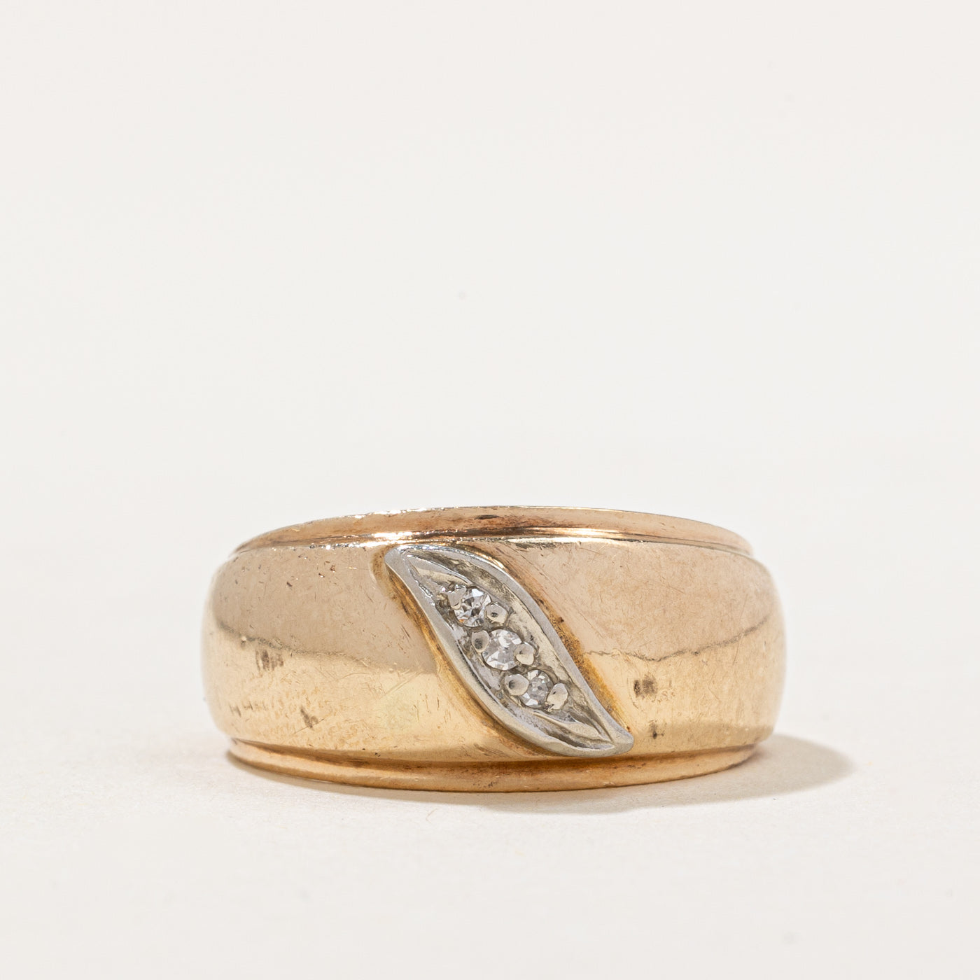 Diamond Band | 0.03ctw | SZ 6.5 |