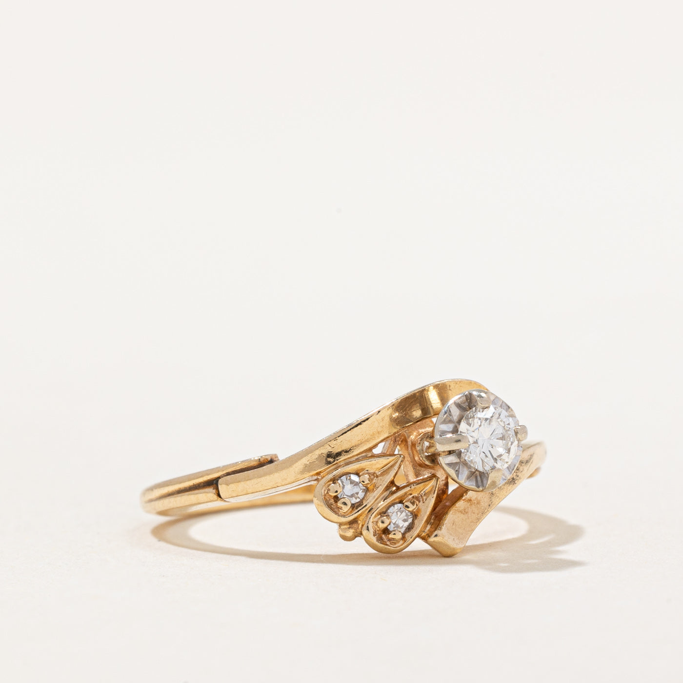 Illusion Set Diamond Abstract Ring | 0.16ctw | SZ 6 |