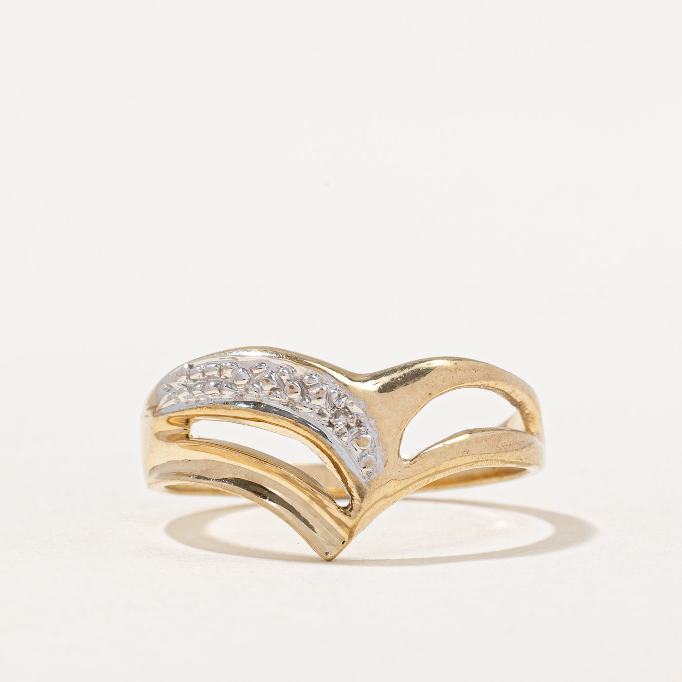 Diamond Chevron Ring | 0.005ct | SZ 7 |