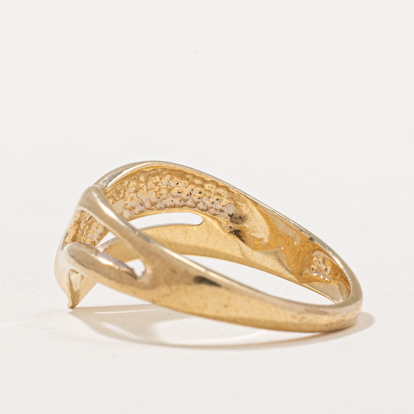 Diamond Chevron Ring | 0.005ct | SZ 7 |