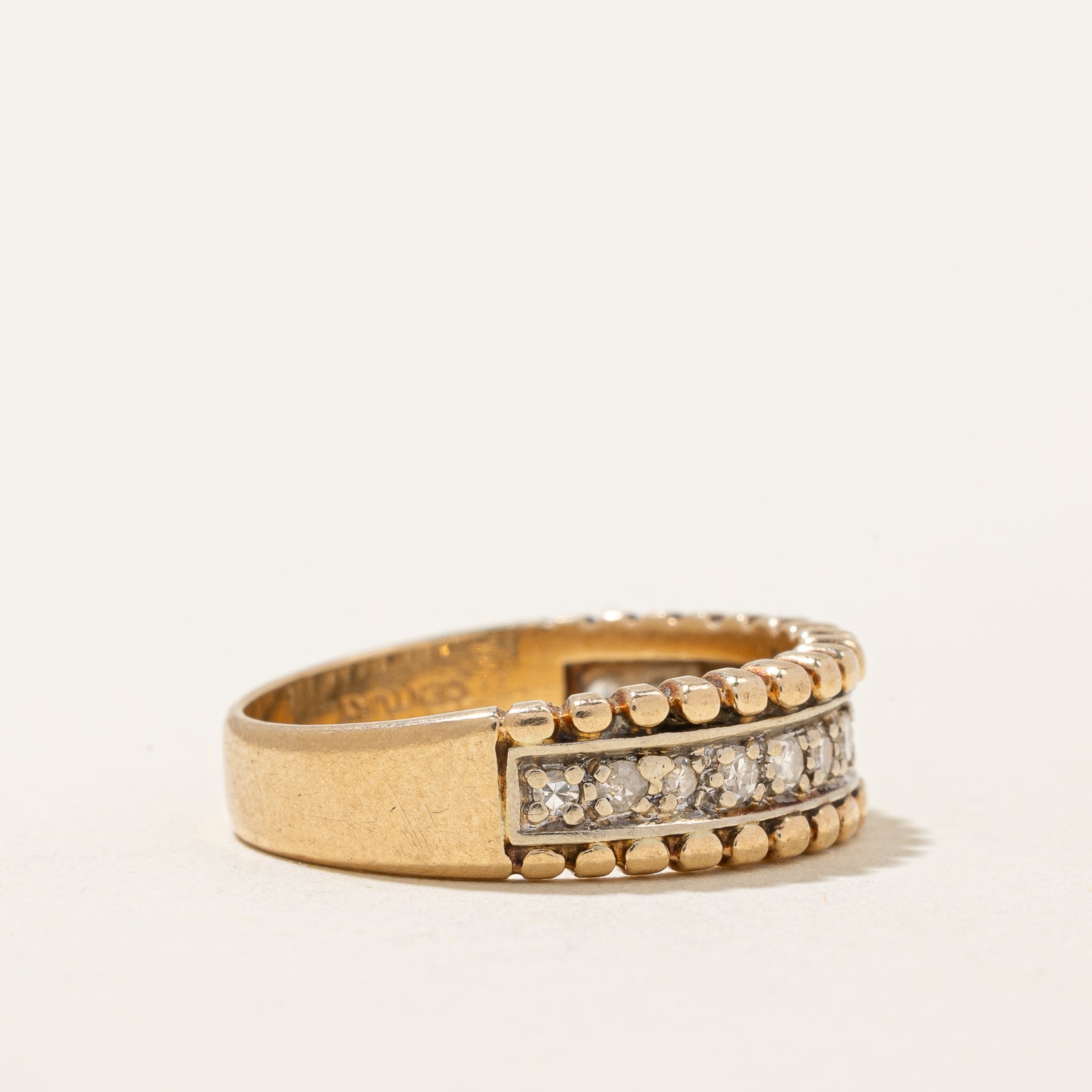 Bague sertie de diamants en canal | 0,26 ct au total | Taille 6,5 |