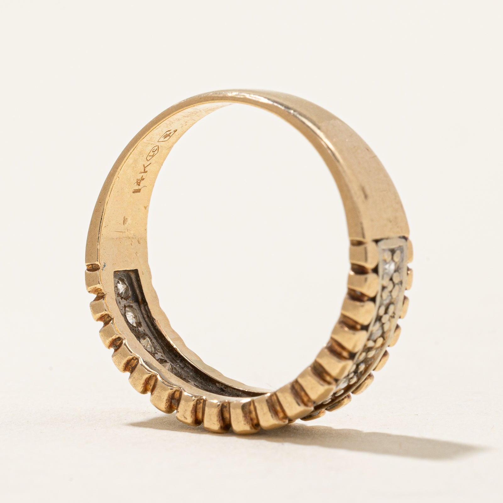 Bague sertie de diamants en canal | 0,26 ct au total | Taille 6,5 |
