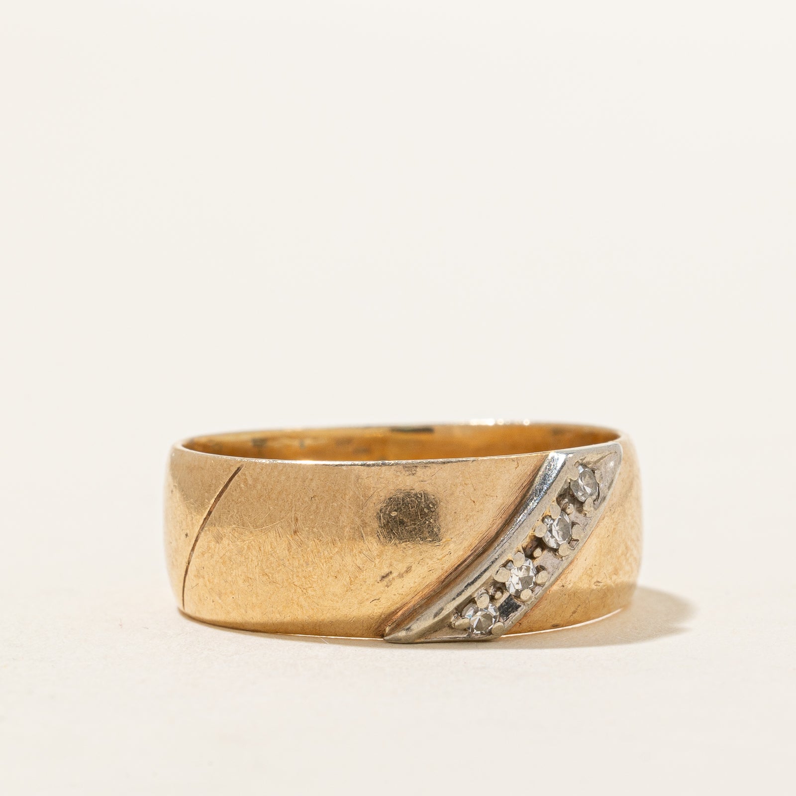 Diagonal Line Channel Set Diamond Band | 0.08ctw | SZ 9 |