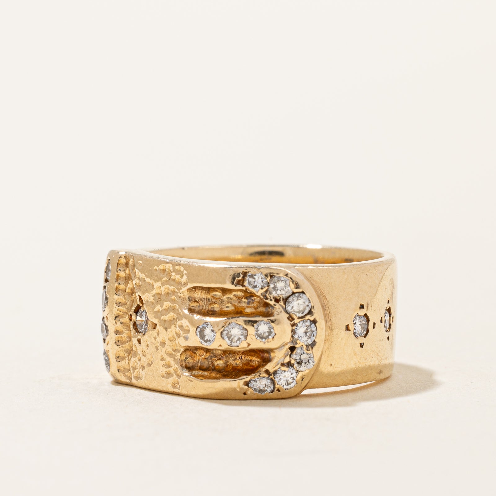 Diamond Buckle Band | 0.30ctw | SZ 4.5 |