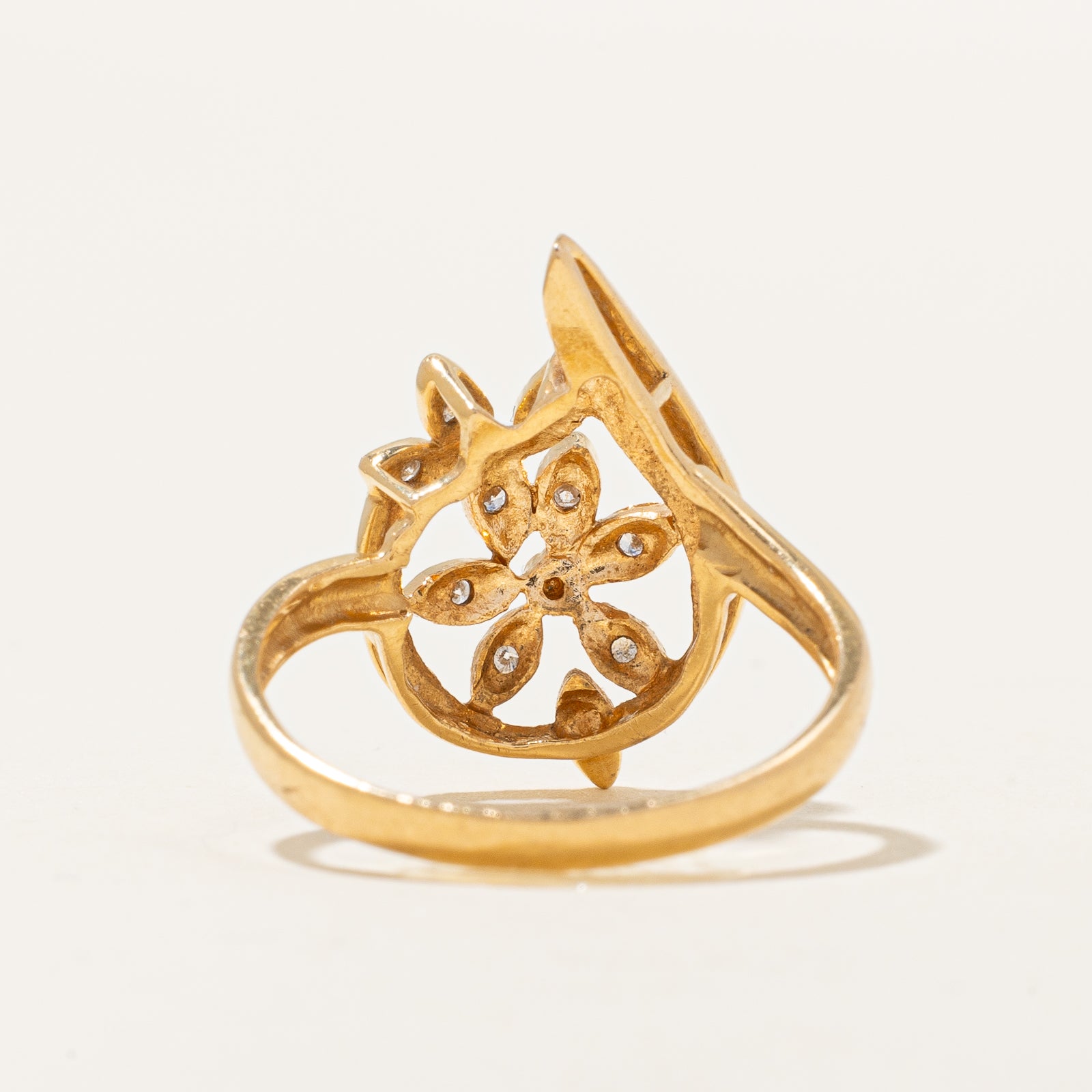 Diamond Flower Ring | 0.07ctw | SZ 6.25 |