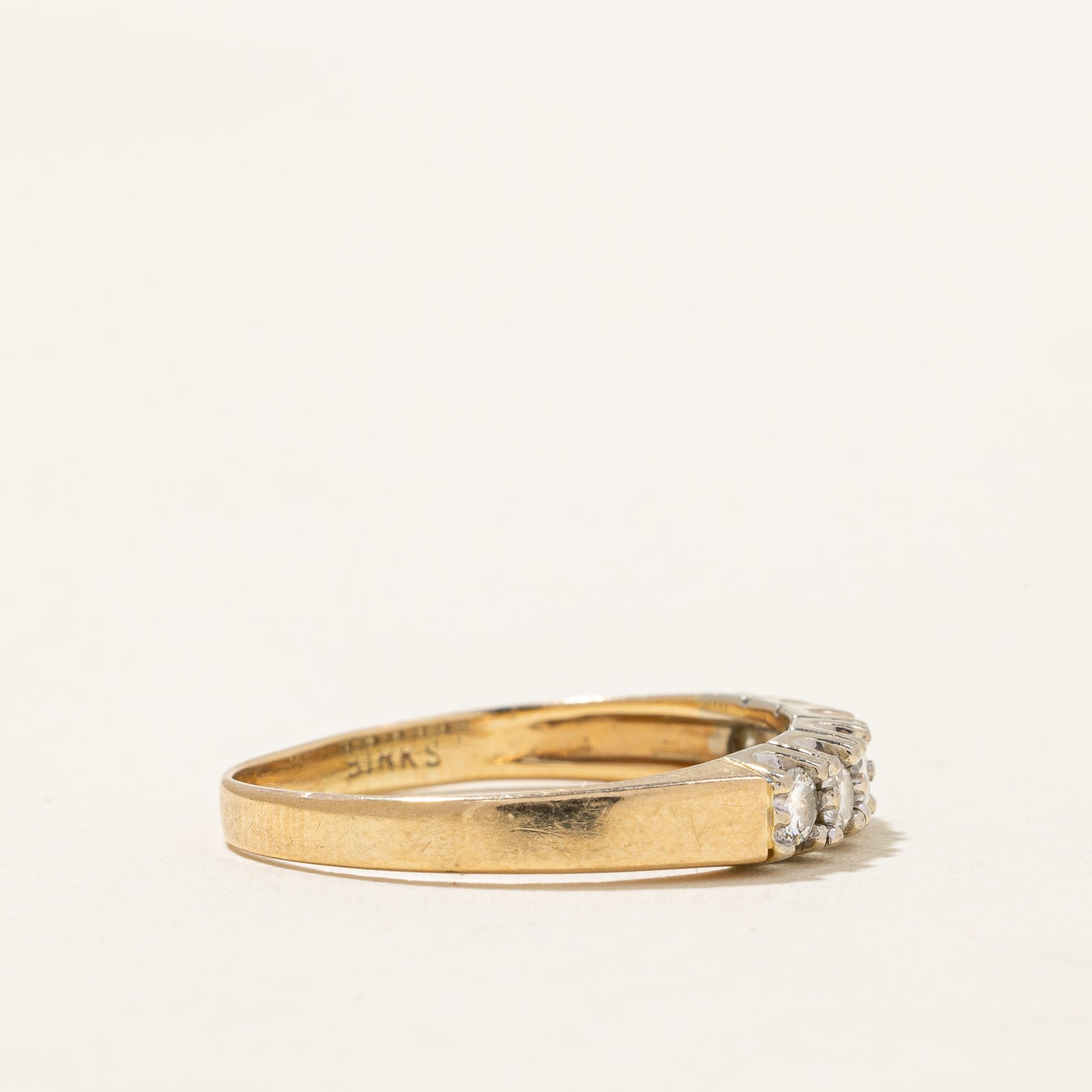 Bague sertie de diamants pavés « Birks » | 0,50 ct | Taille 7,5 |