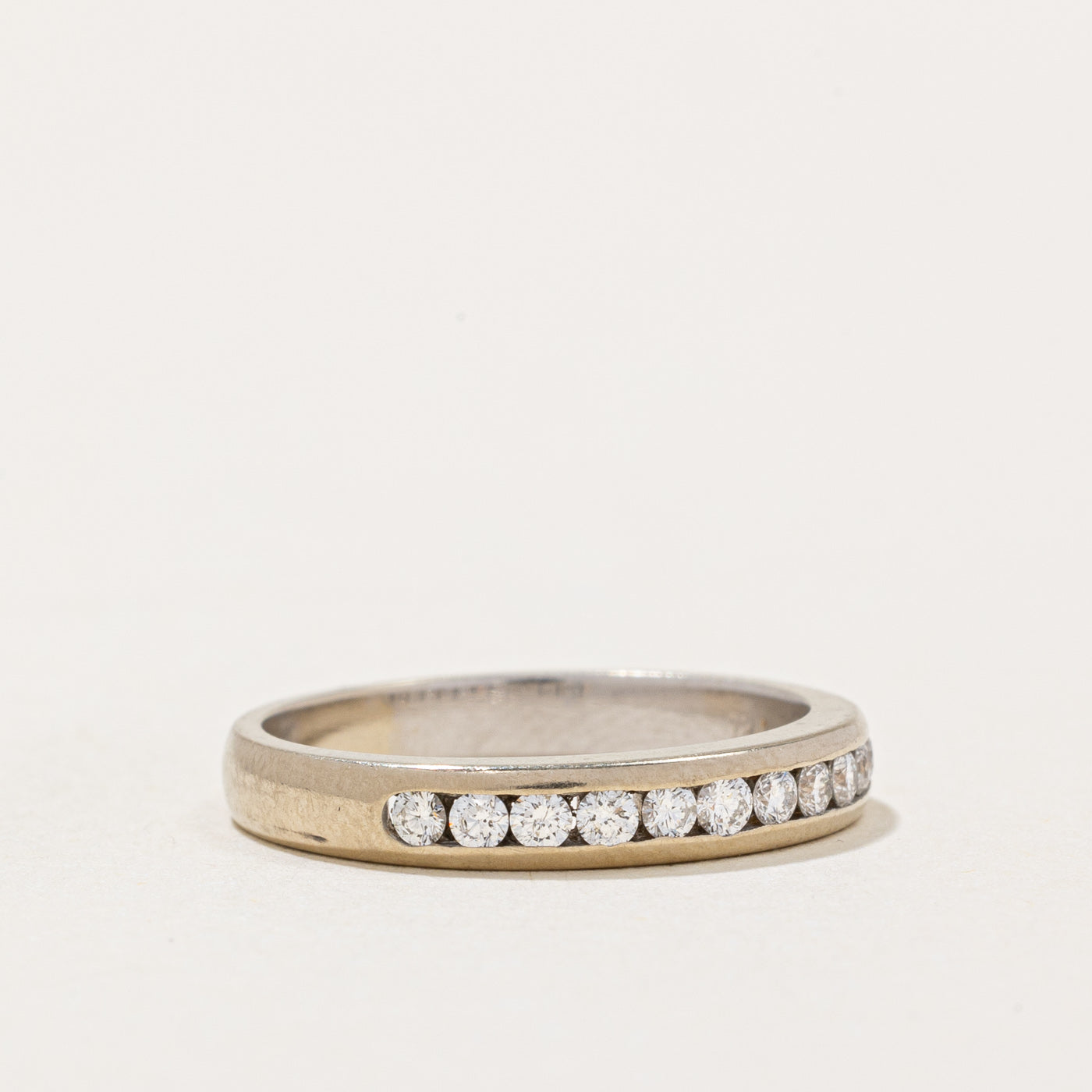 Alliance semi-éternité sertie de diamants en canal | 0,25 ct au total | Taille 5,25 |