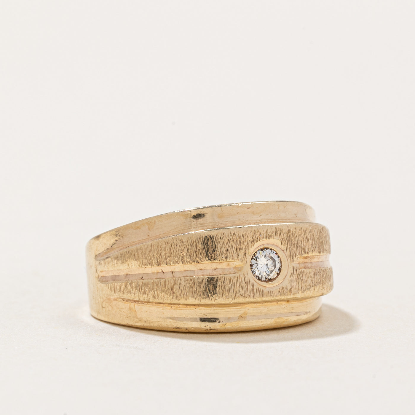Flush Set Diamond Ring | 0.06ct | SZ 5.5 |
