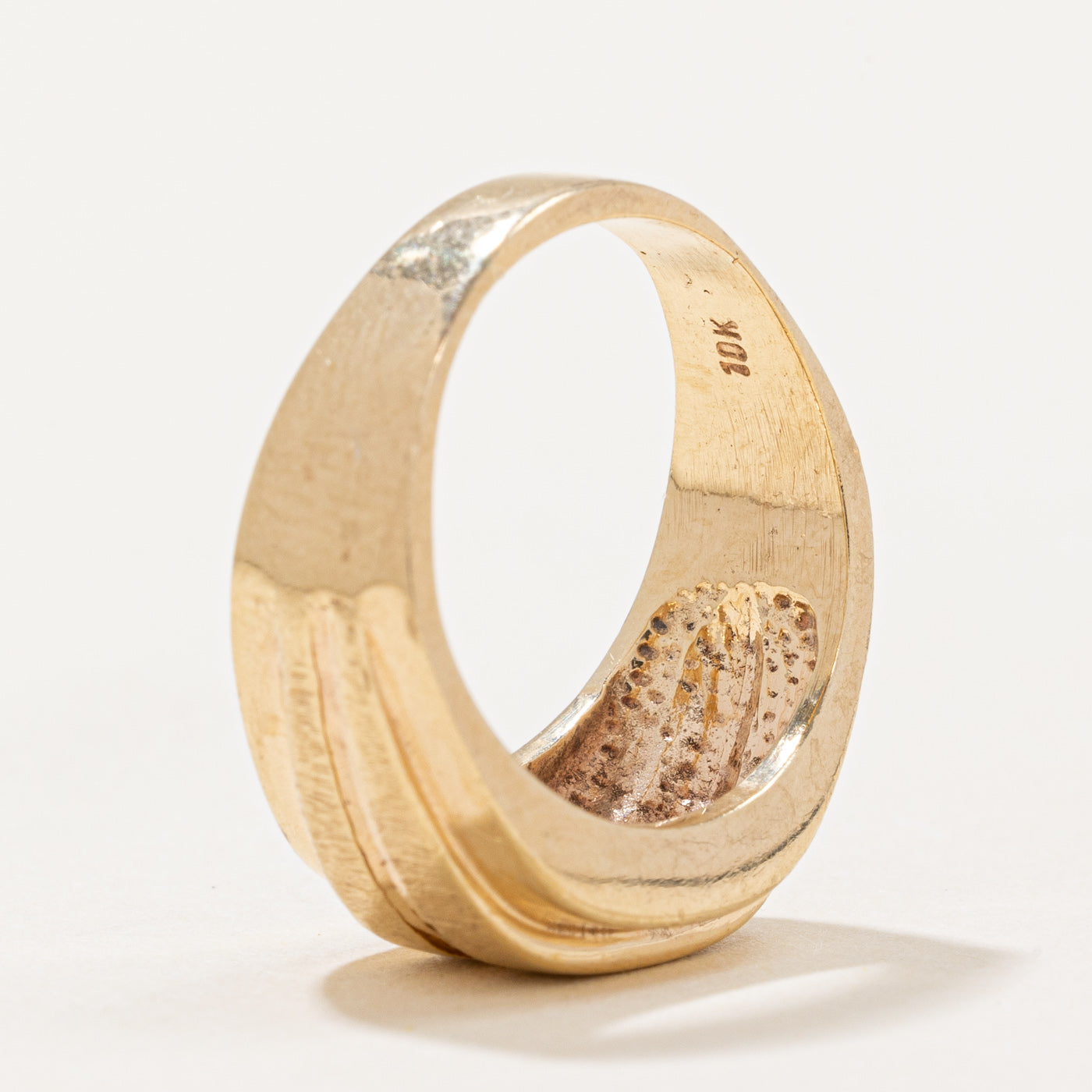 Flush Set Diamond Ring | 0.06ct | SZ 5.5 |
