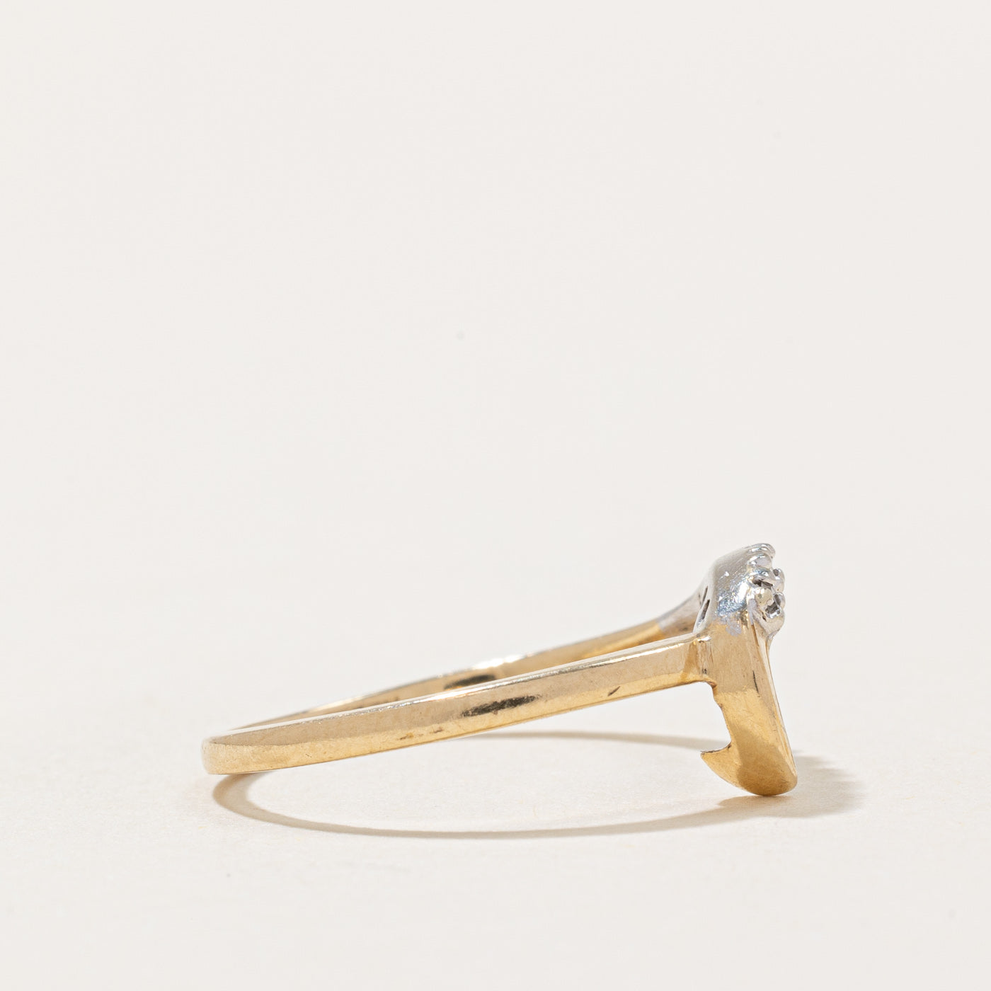 Diamond Curve Ring | 0.05ctw | SZ 6.25 |