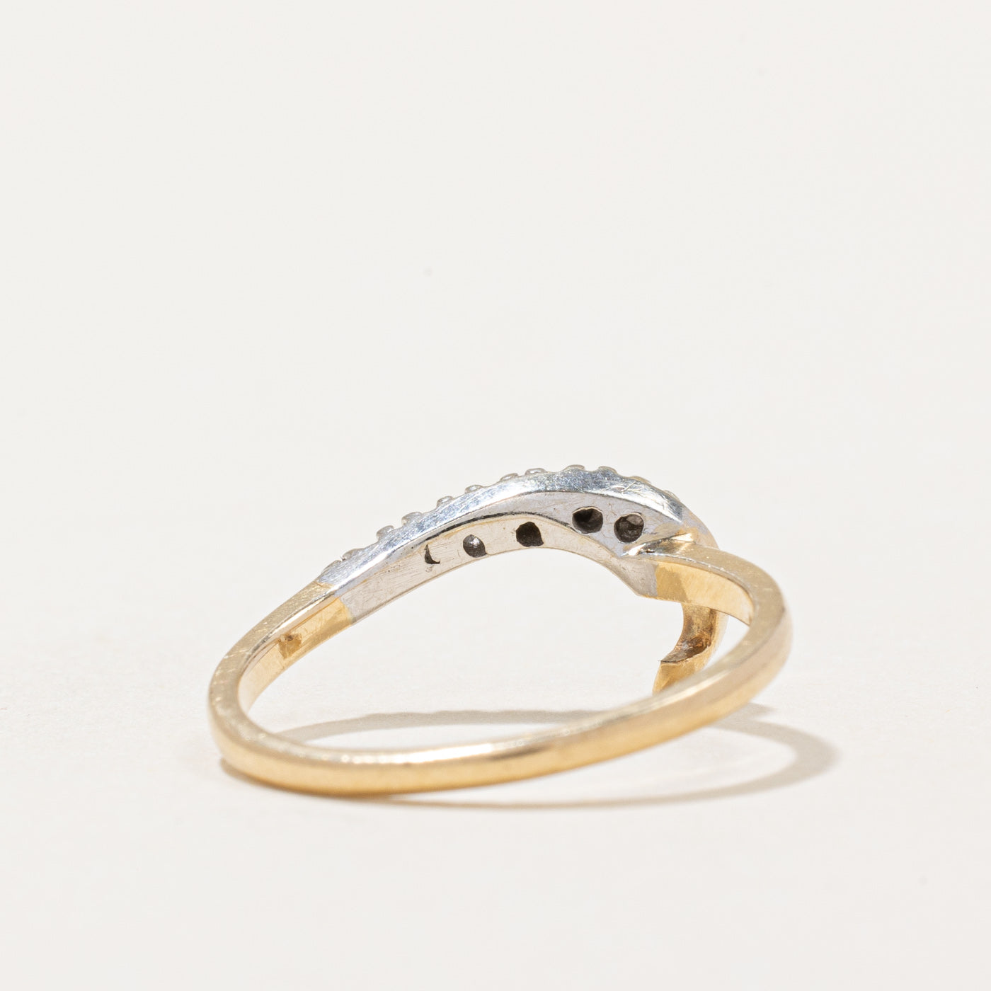 Diamond Curve Ring | 0.05ctw | SZ 6.25 |