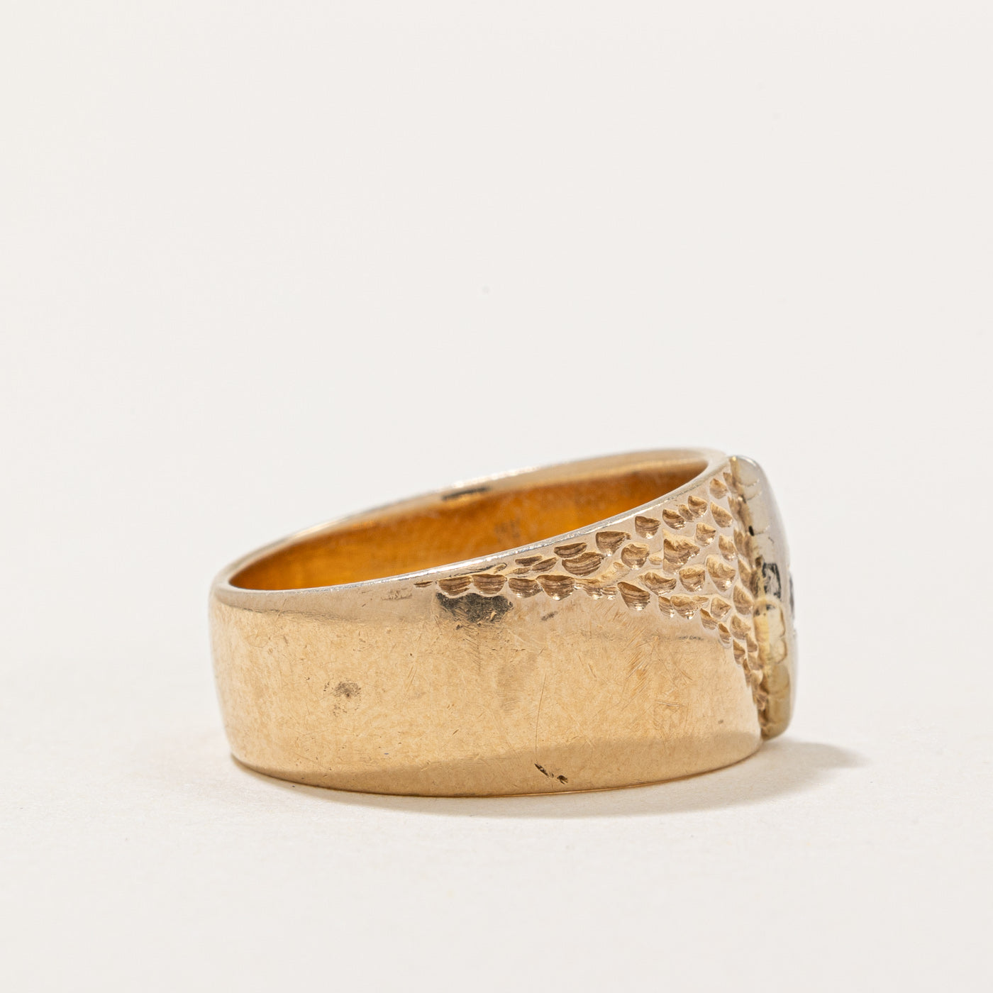Flush Set Diamond Textured Band | 0.06ct | SZ 6.75 |