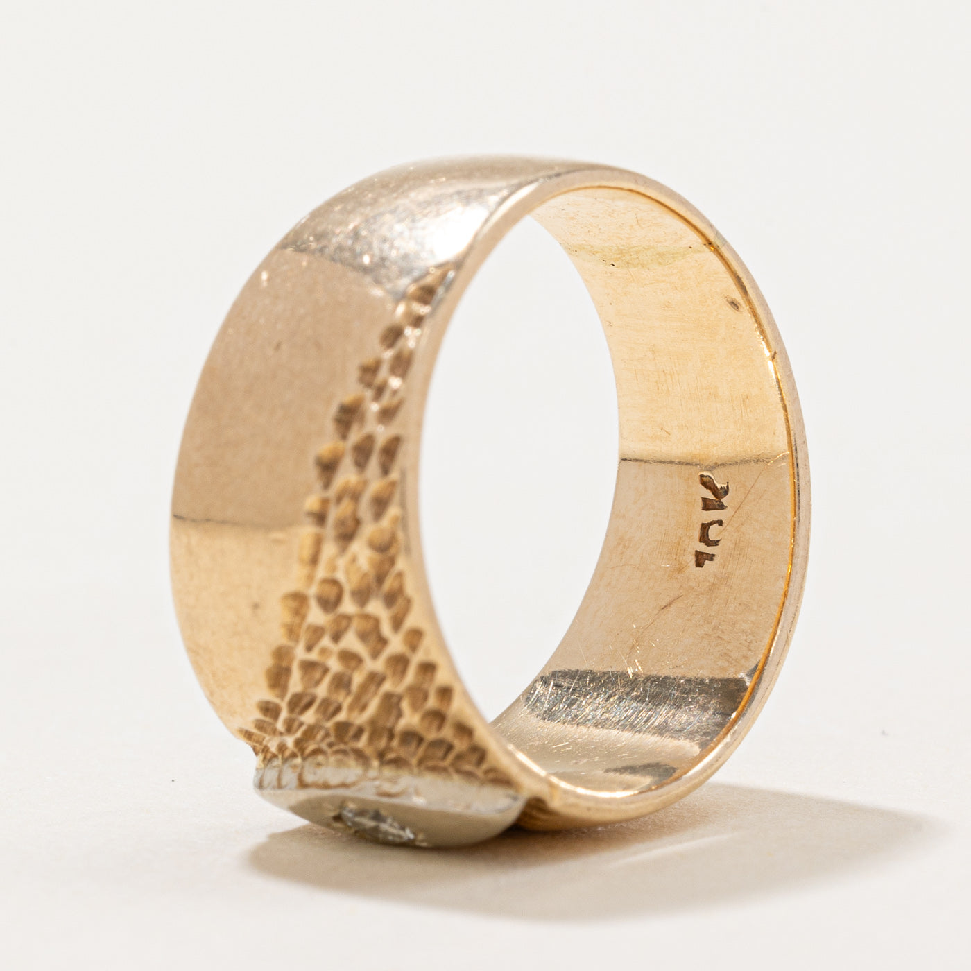 Flush Set Diamond Textured Band | 0.06ct | SZ 6.75 |