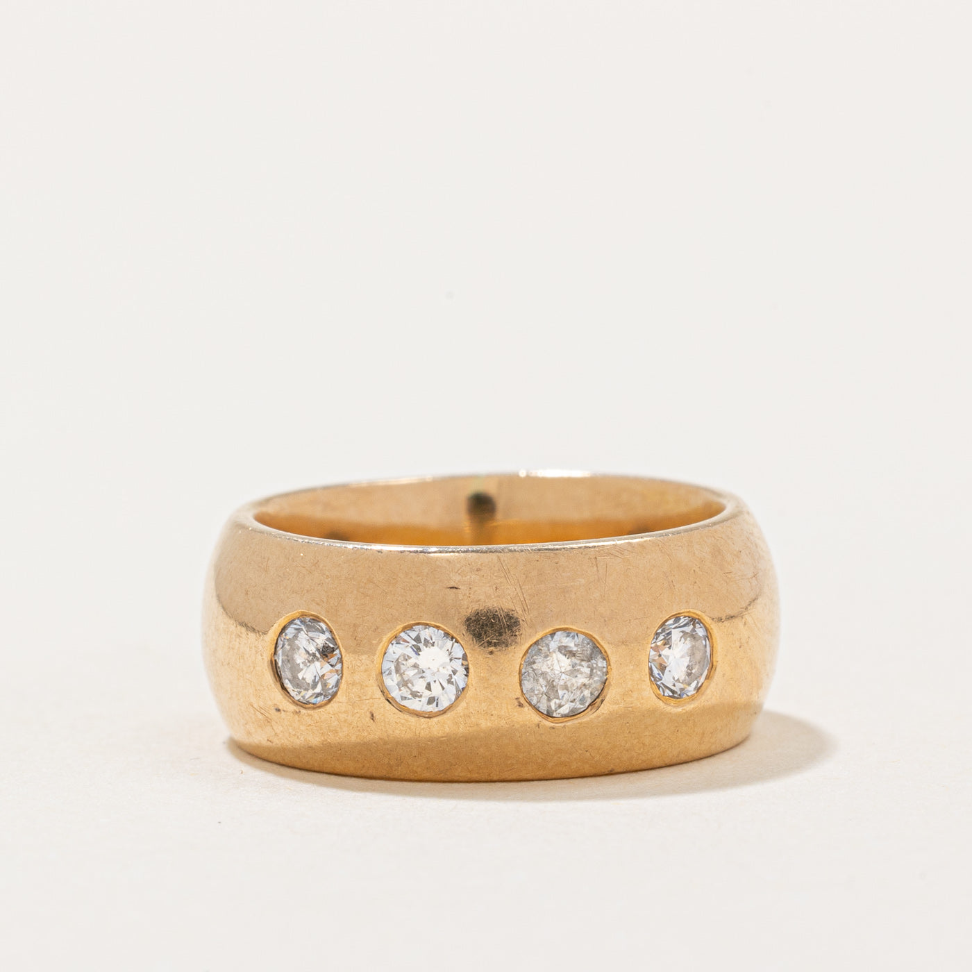 Bague sertie de quatre diamants | 0,46 ct au total | Taille 4,25 |