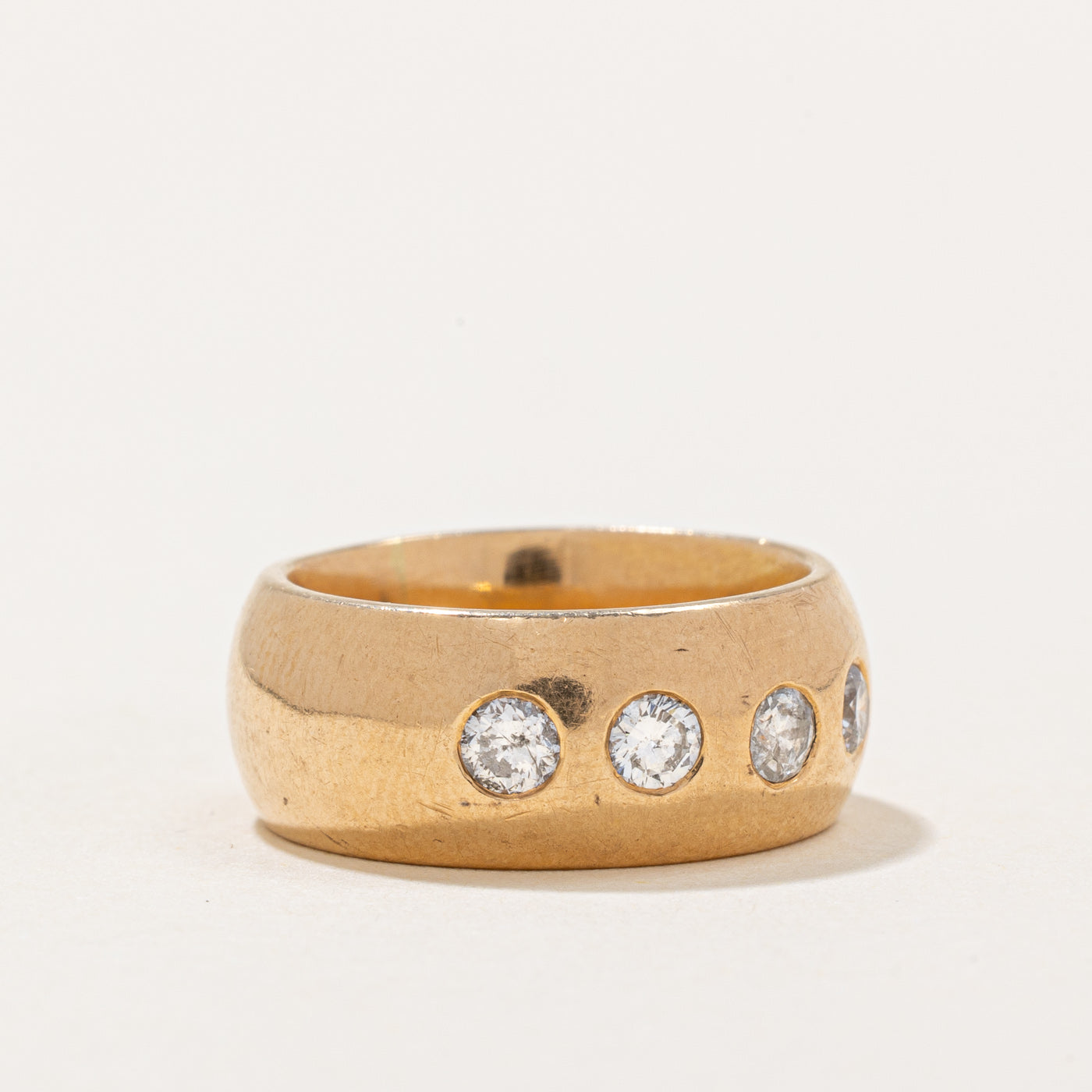 Bague sertie de quatre diamants | 0,46 ct au total | Taille 4,25 |
