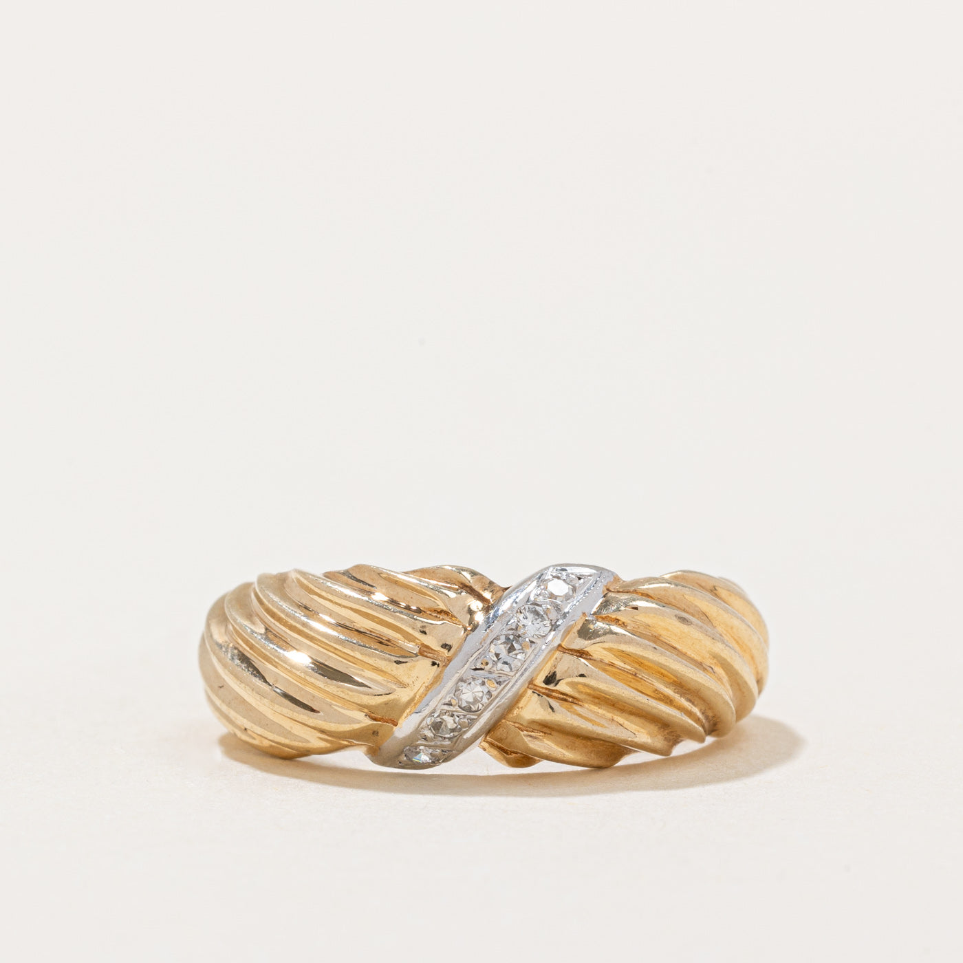 Bague Diamond Wave Dome | 0,08 ct | Taille 7,25 |