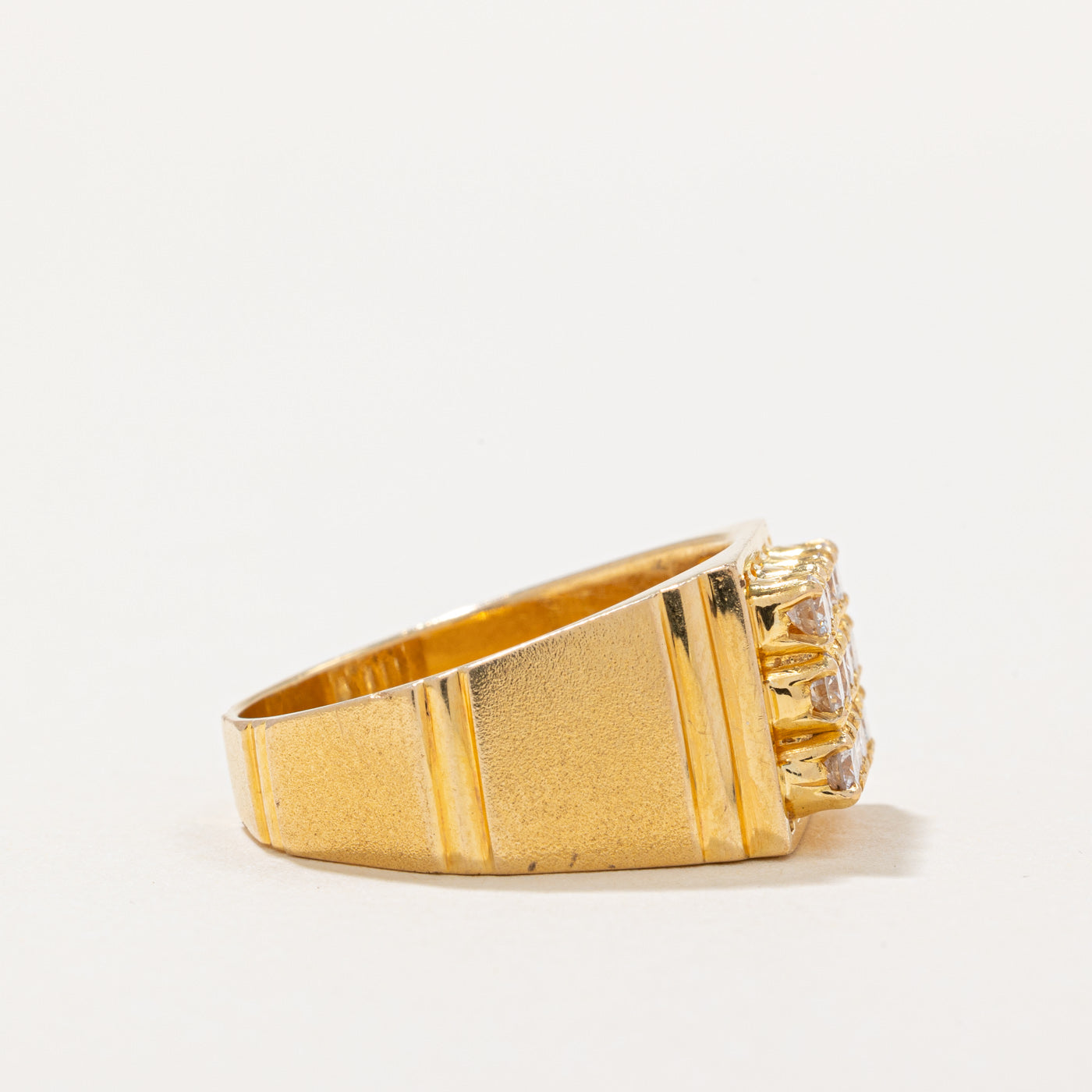Diamond Grid Signet Ring | 0.97ctw | SZ 9.75 |