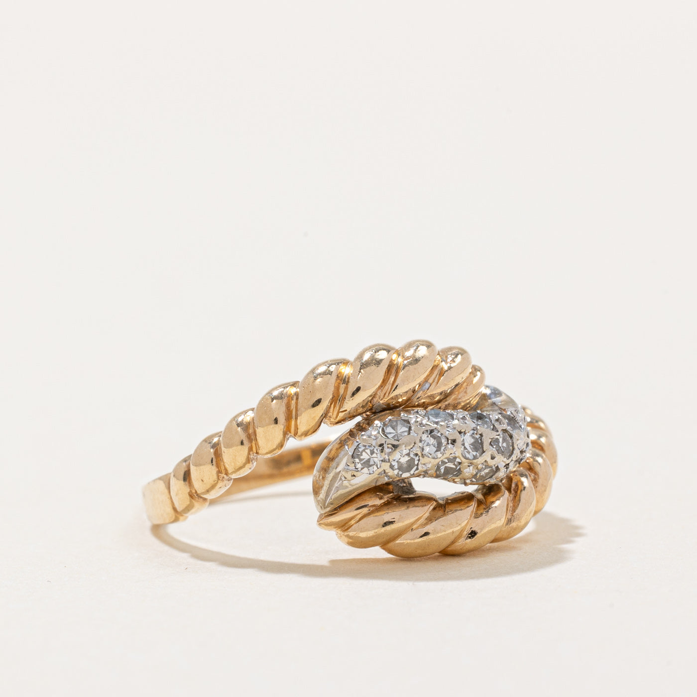 Pave Set Diamond Twisted Ring | 0.22ctw | SZ 7.75 |