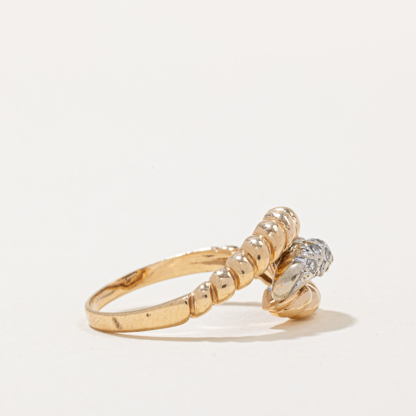 Pave Set Diamond Twisted Ring | 0.22ctw | SZ 7.75 |