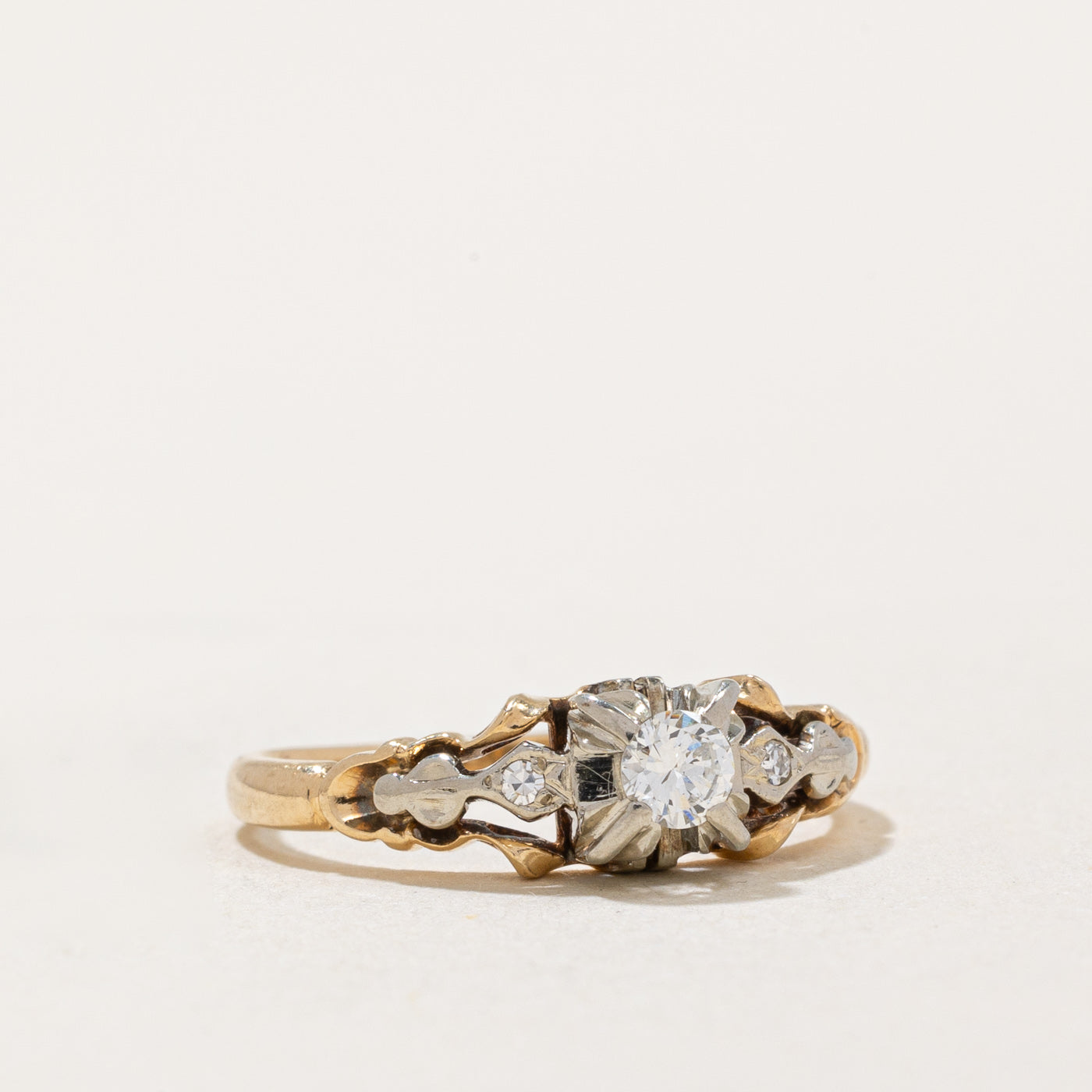 Illusion Set Diamond Ring | 0.14ctw | SZ 4.25 |