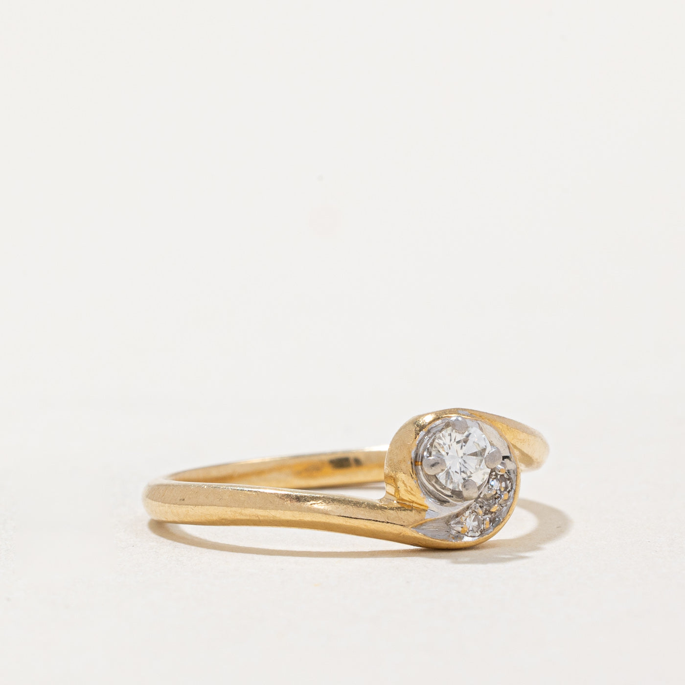 Diamond Bypass Ring | 0.12ctw | SZ 5.75 |