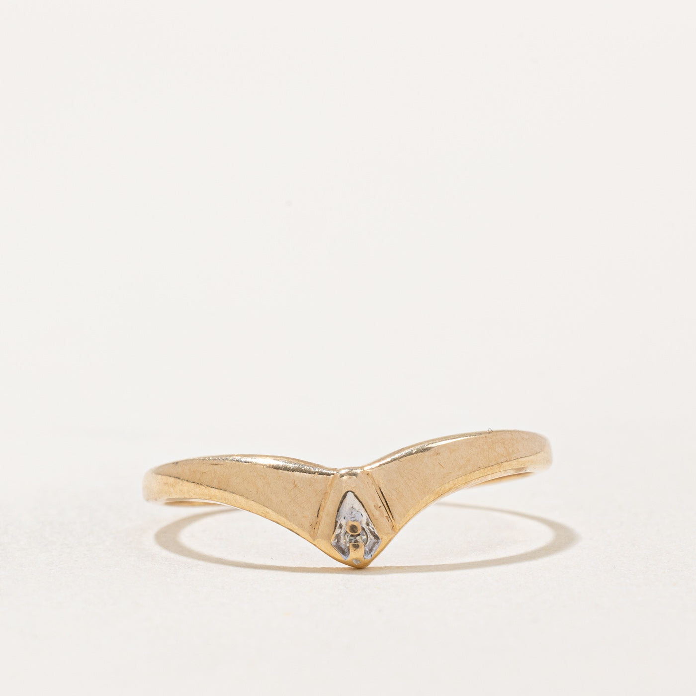 Bague chevron en diamant | 0,006 ct | Taille 7 |