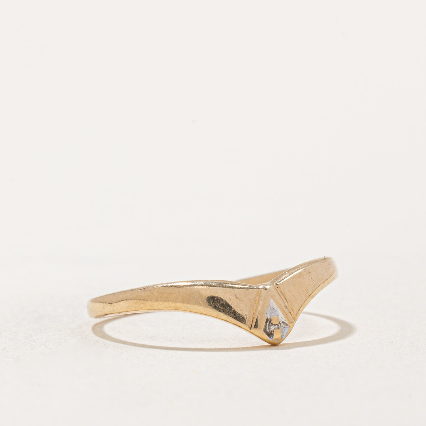 Bague chevron en diamant | 0,006 ct | Taille 7 |