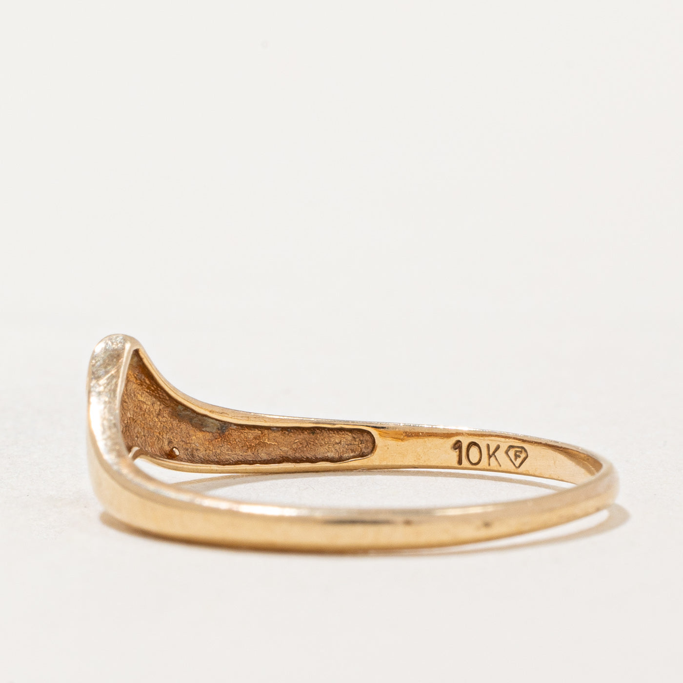 Bague chevron en diamant | 0,006 ct | Taille 7 |