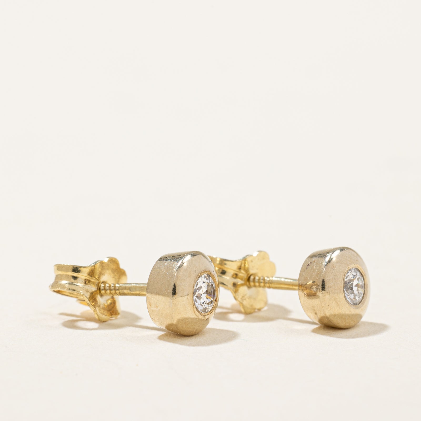 Boucles d'oreilles puces en diamant serti clos | 0,16 ct |