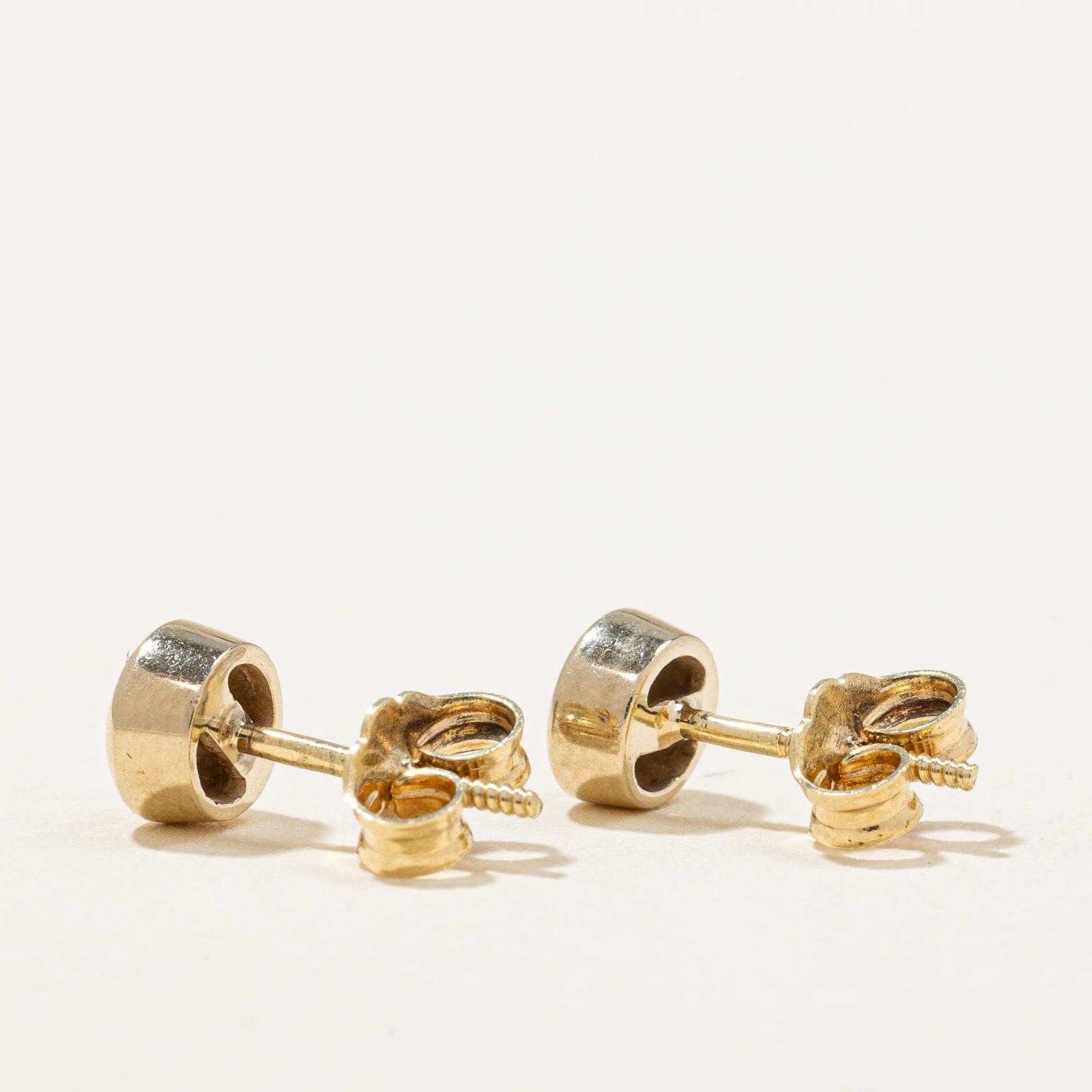 Boucles d'oreilles puces en diamant serti clos | 0,16 ct |