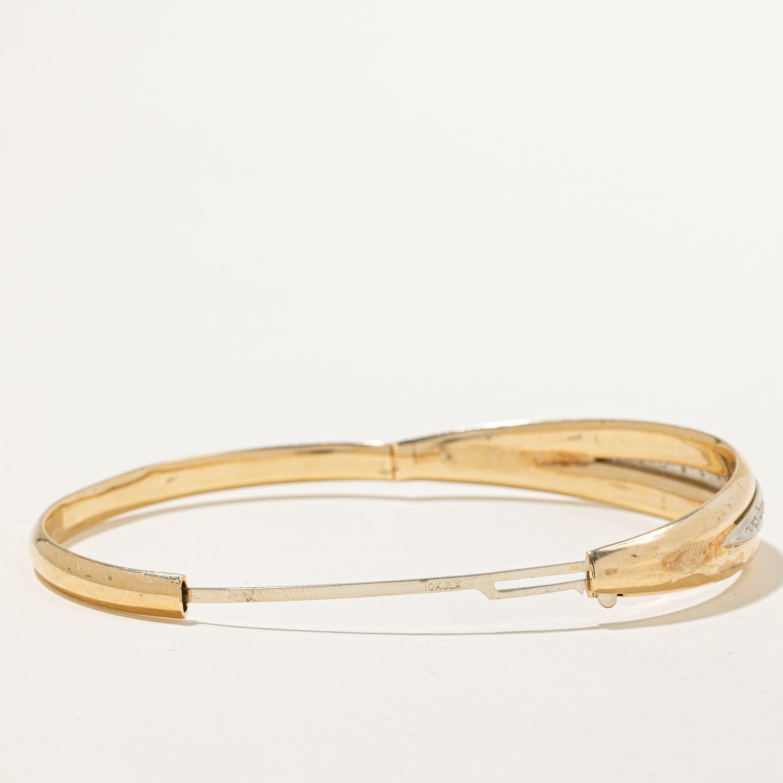 Bracelet jonc en diamants | 0,12 ct | 17,8 cm |