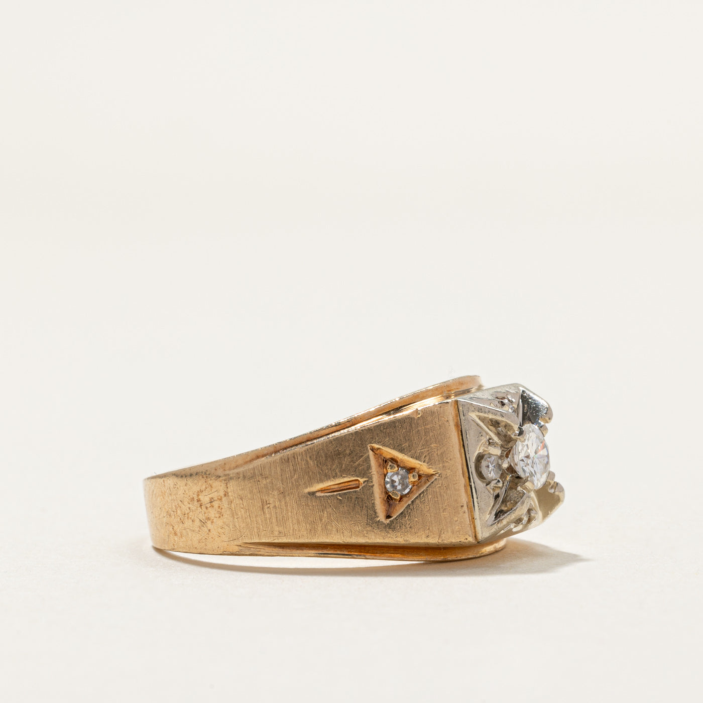 Illusion Set Cluster Diamond Ring | 0.41ctw | SZ 10