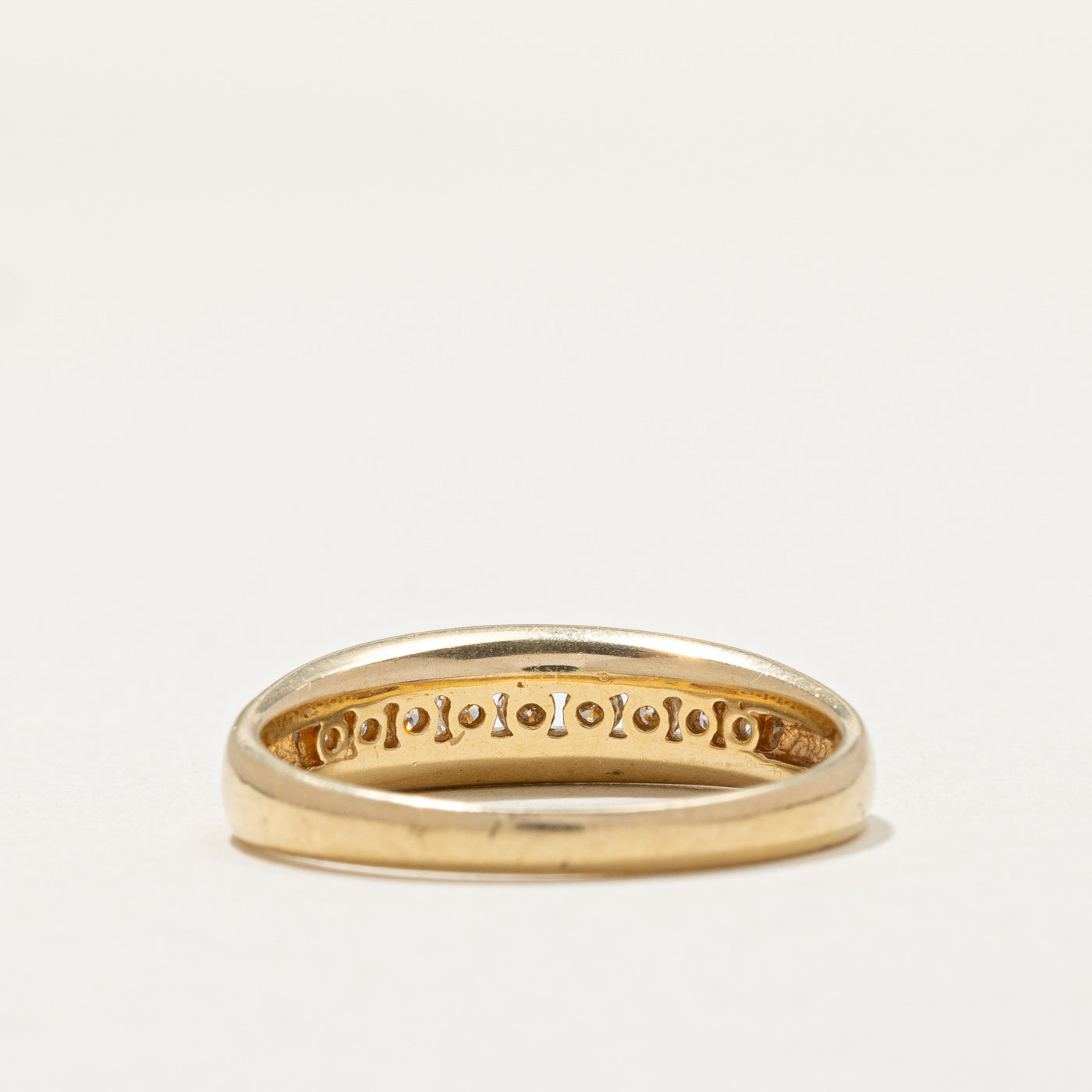 Alliance semi-éternité sertie de diamants en canal | 0,25 ct au total | Taille 8,75