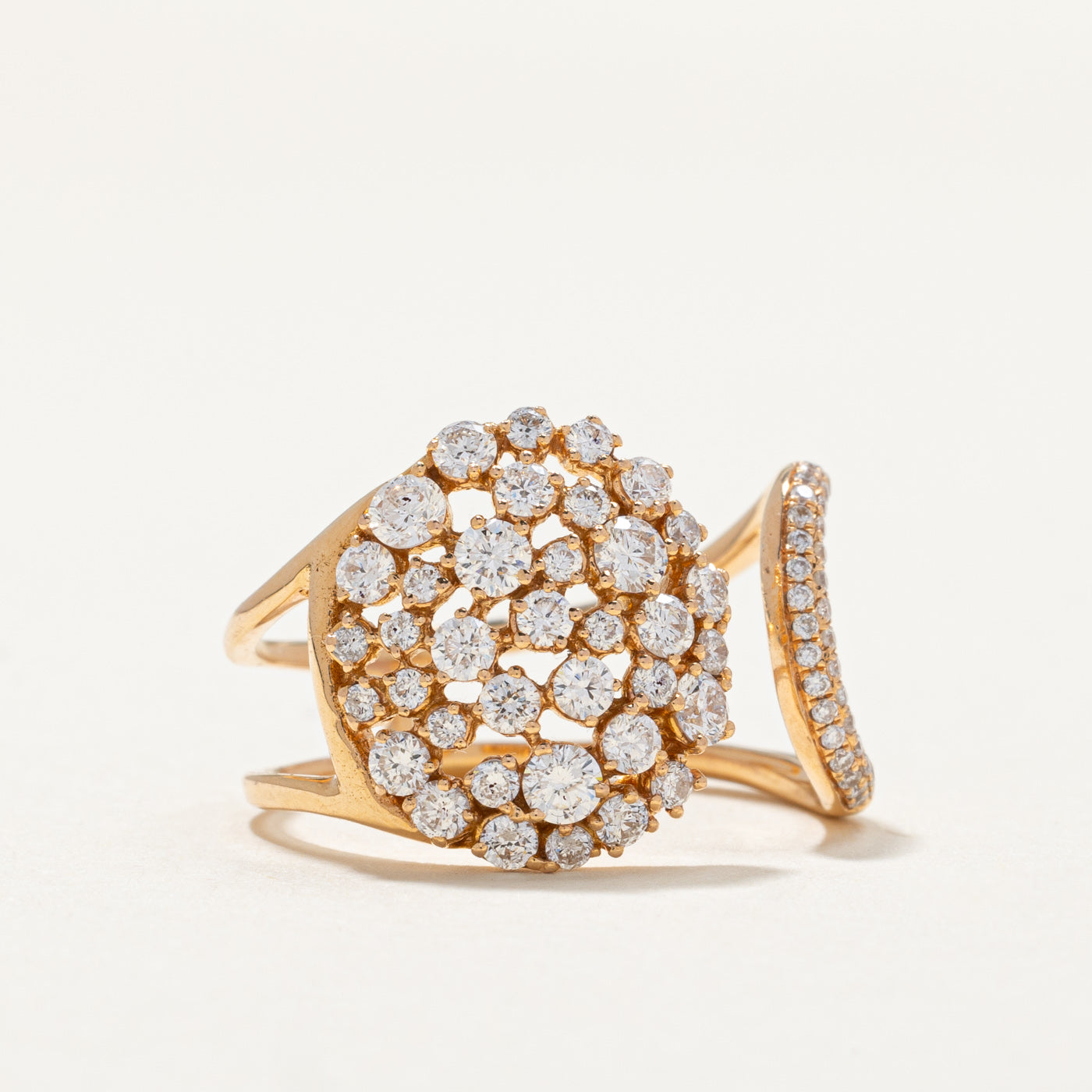 Bague cocktail ovale sertie de diamants en grappe | 0,96 ct | Taille 6,75