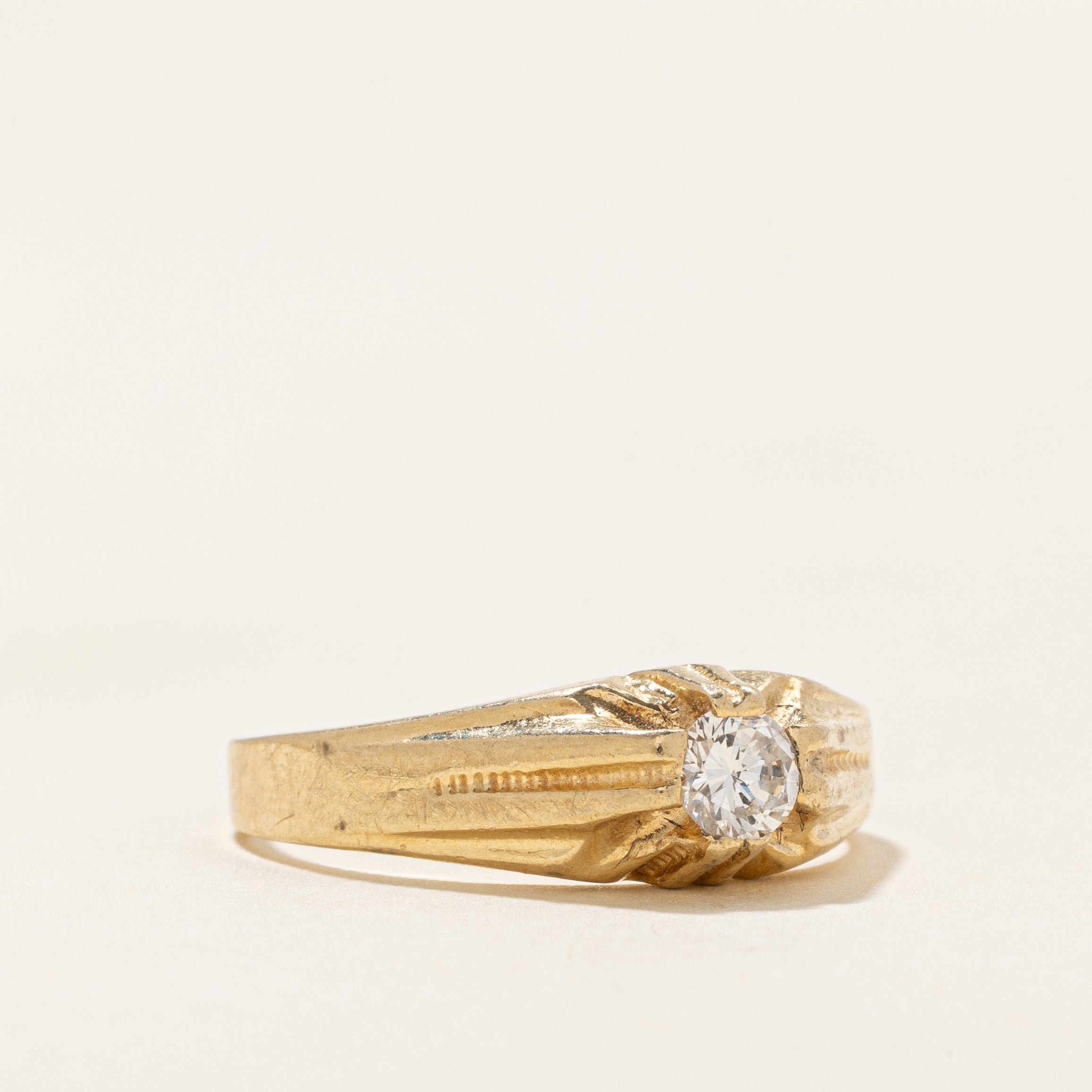 Belcher Set Solitaire Diamond Grooved Ring | 0.18ctw | SZ 5.75 |