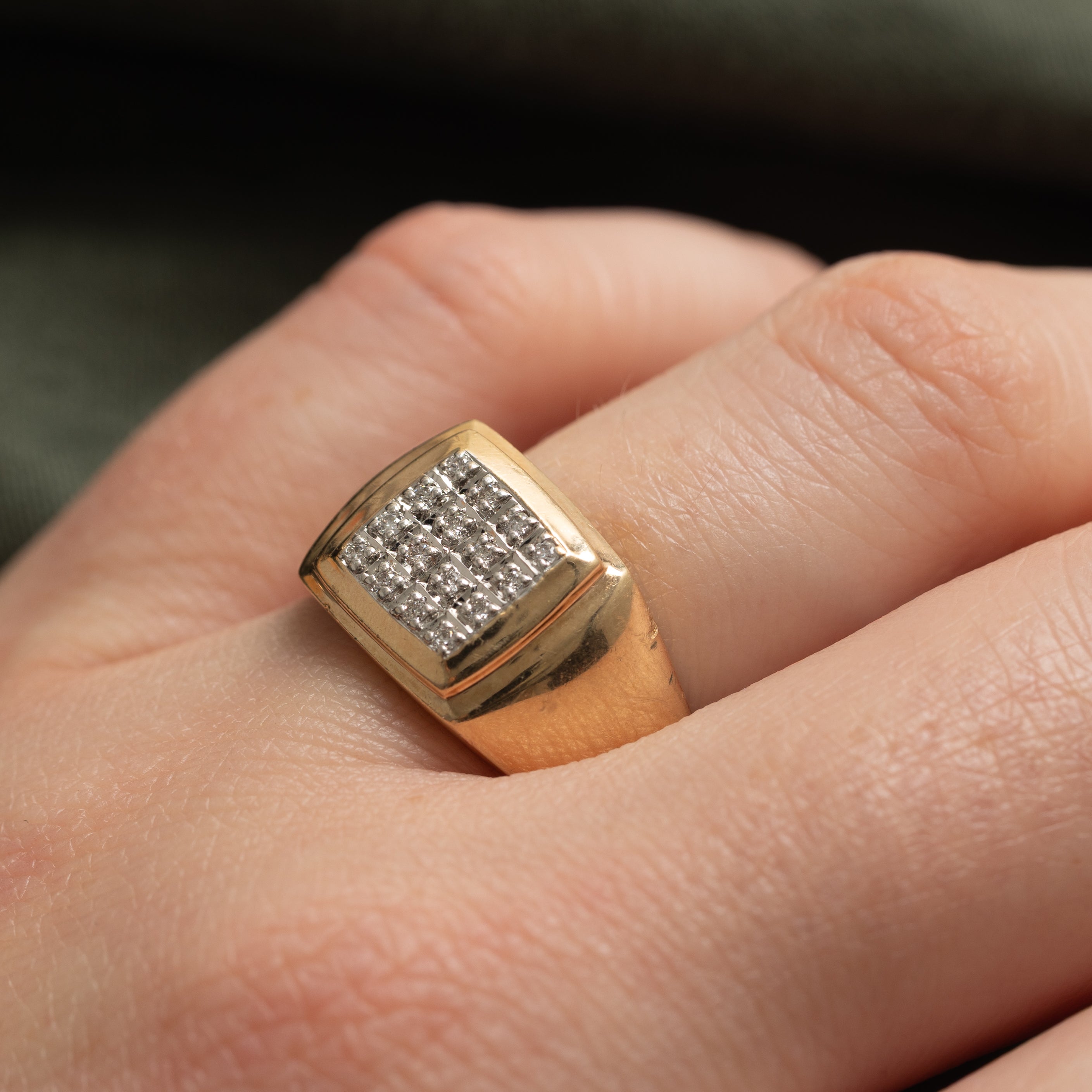 Diamond Square Grid Signet Ring | 0.08ctw | SZ 8.0 |
