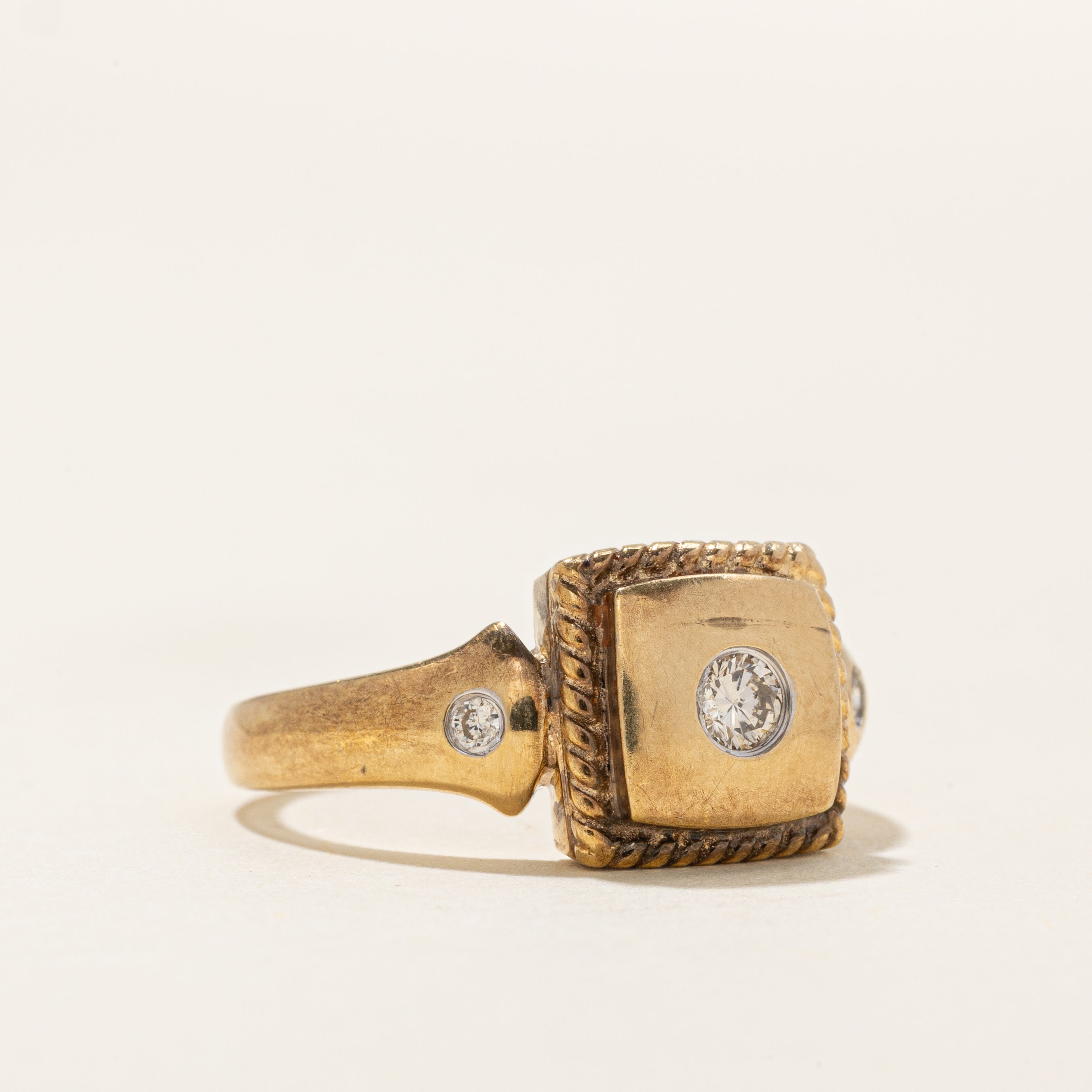 Flush Set Diamond Rope Textured Ring | 0.18ctw | SZ 7.25 |