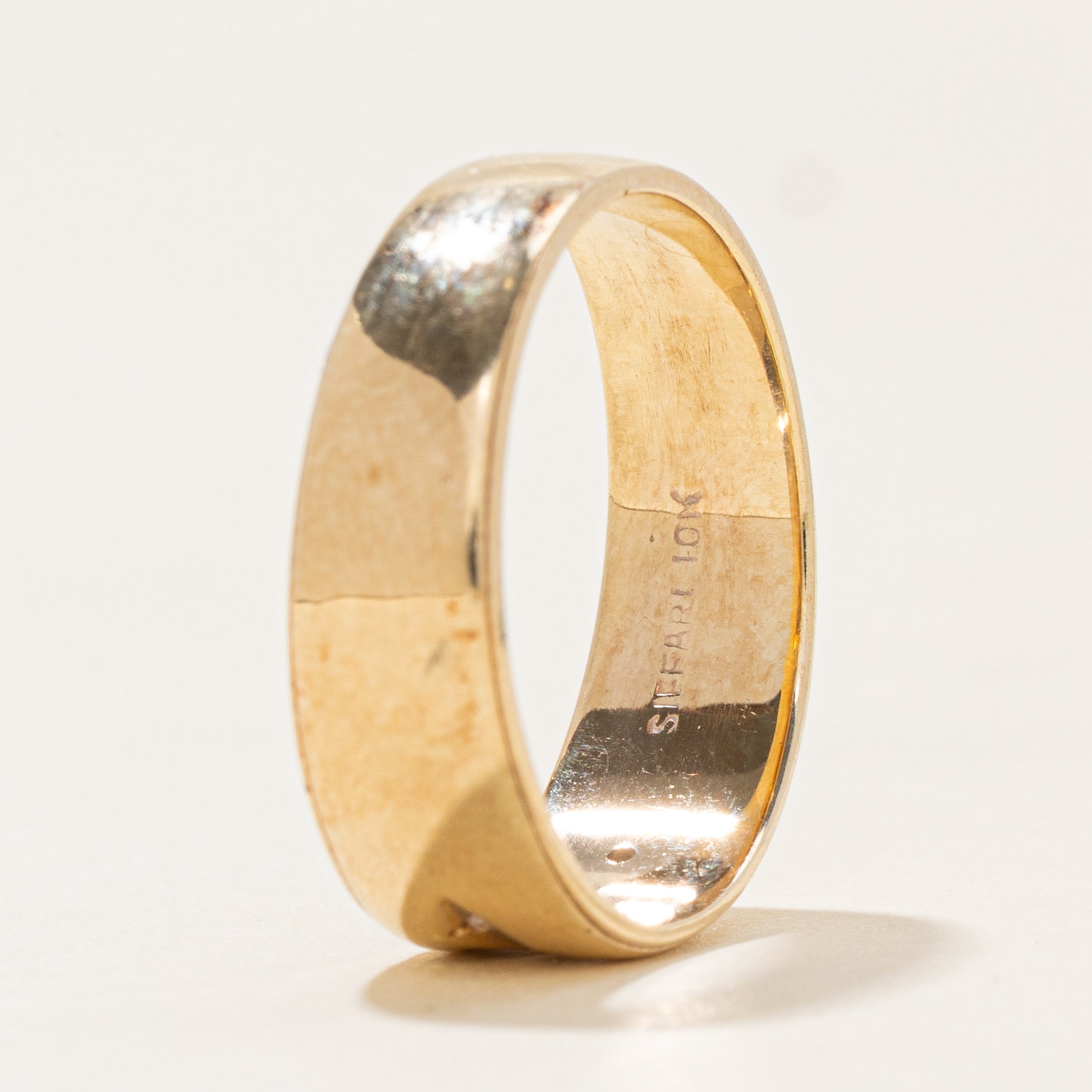 Diamond Accent Band | 0.02ctw | SZ 7.5 |