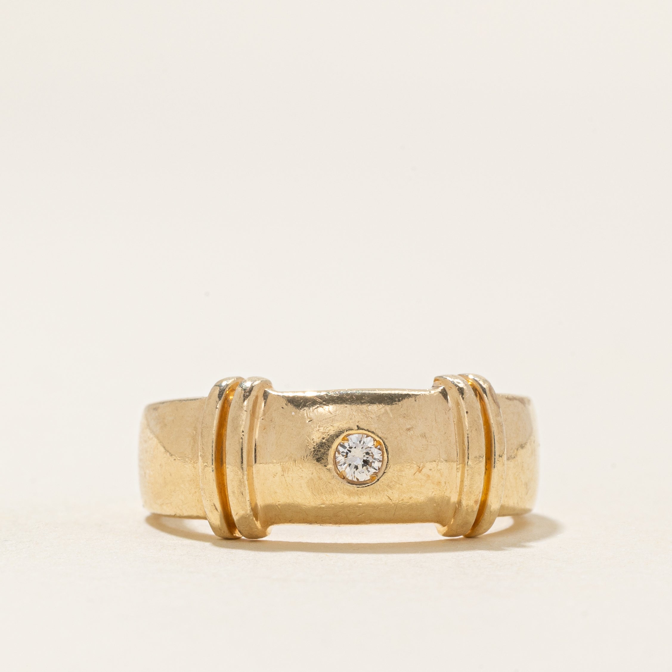 Flush Set Diamond Buckle Ring | 0.06ctw | SZ 7.75 |