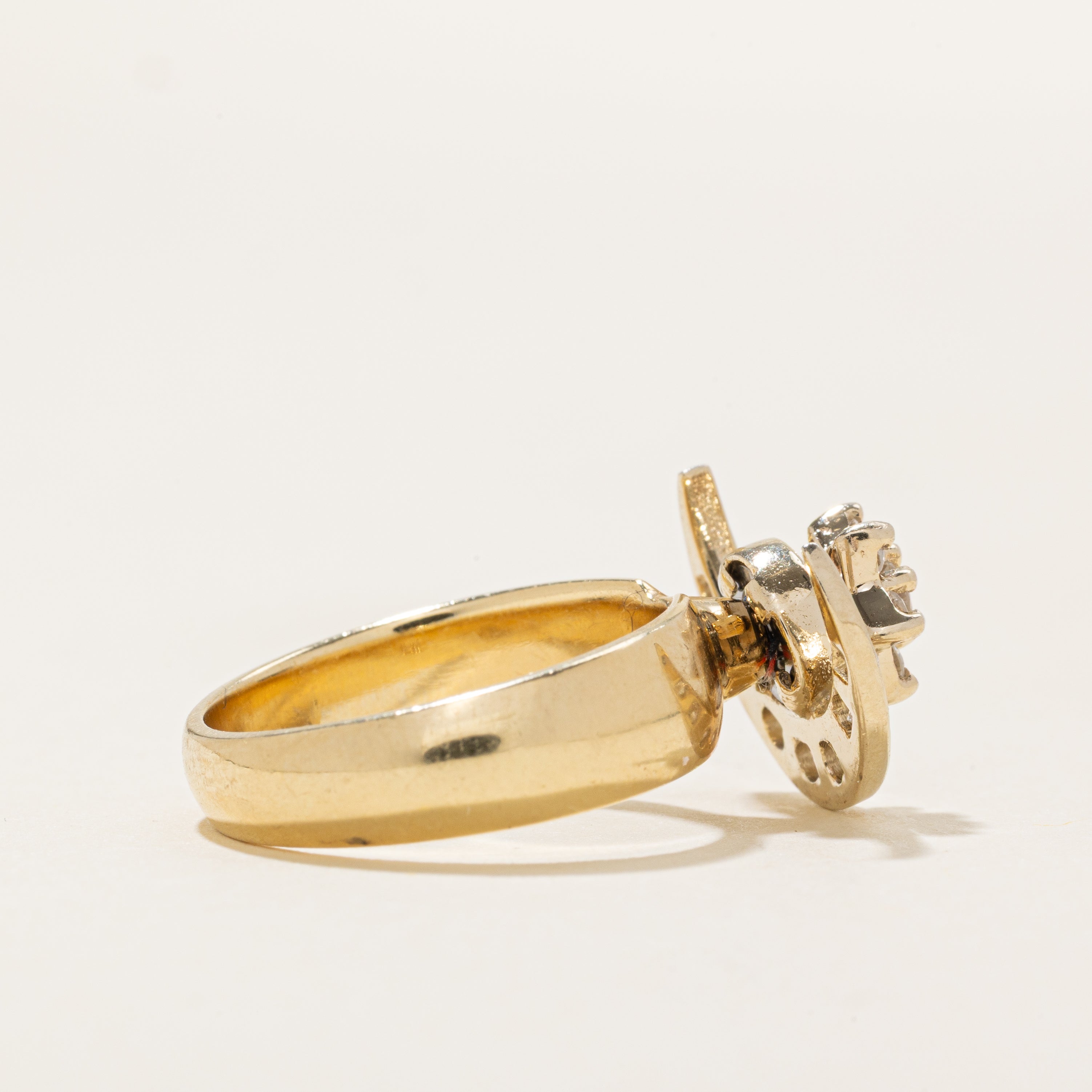 Diamond Moon & Star Spinning Ring | 0.25ctw | SZ 5.5 |
