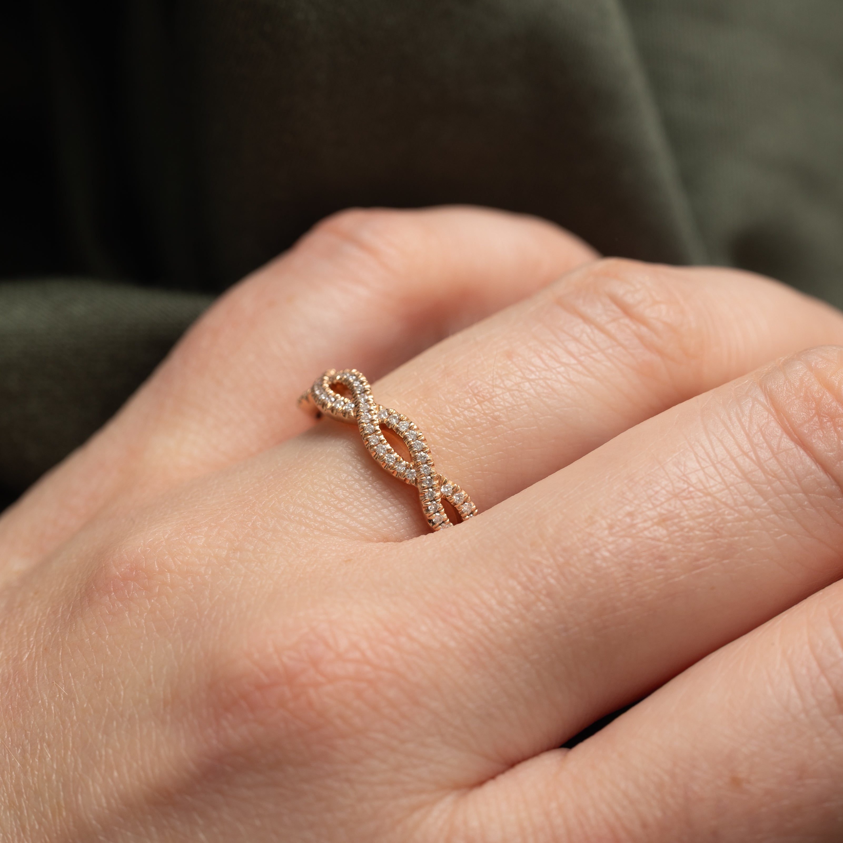 Semi Eternity Diamond Crossover Ring | 0.26ctw | SZ 8.0 |