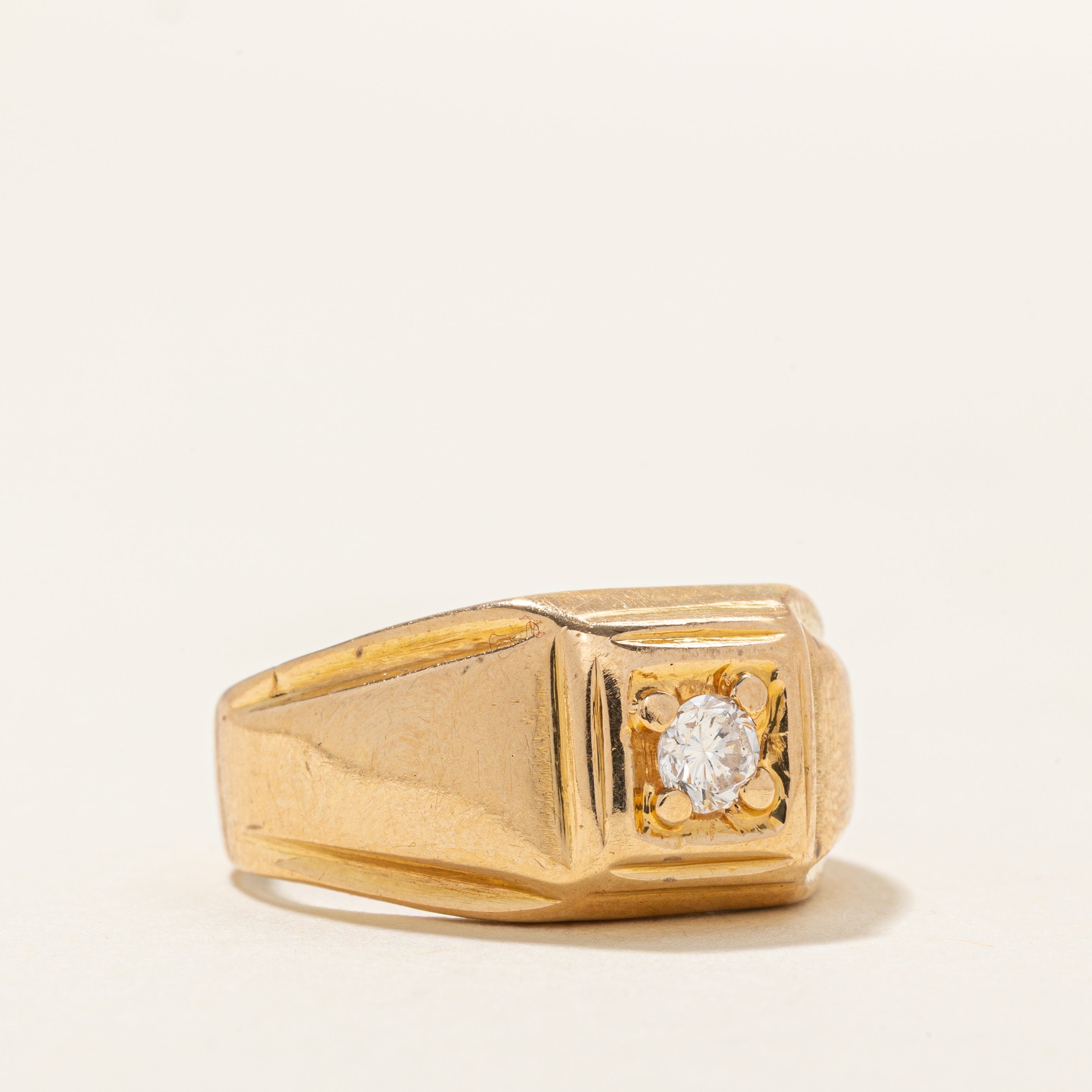 Solitaire Diamond Grooved Signet Ring | 0.15ctw | SZ 6.0 |