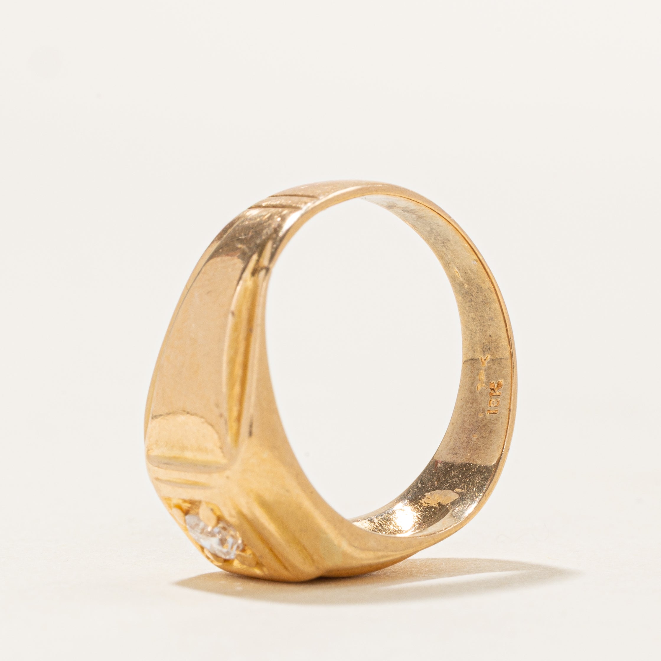 Solitaire Diamond Grooved Signet Ring | 0.15ctw | SZ 6.0 |