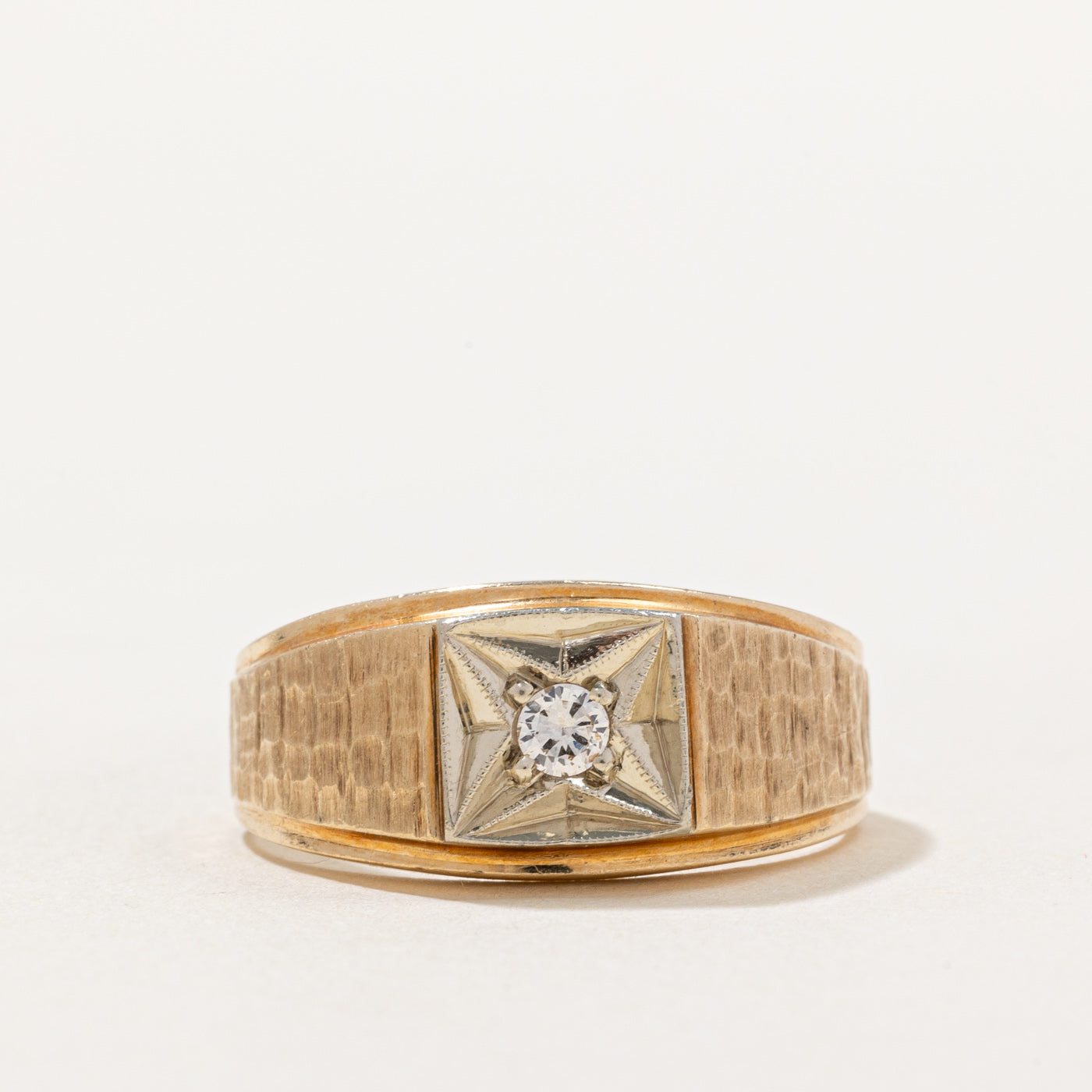 Illusion Set Diamond Ring | 0.10ct | SZ 9.75 |