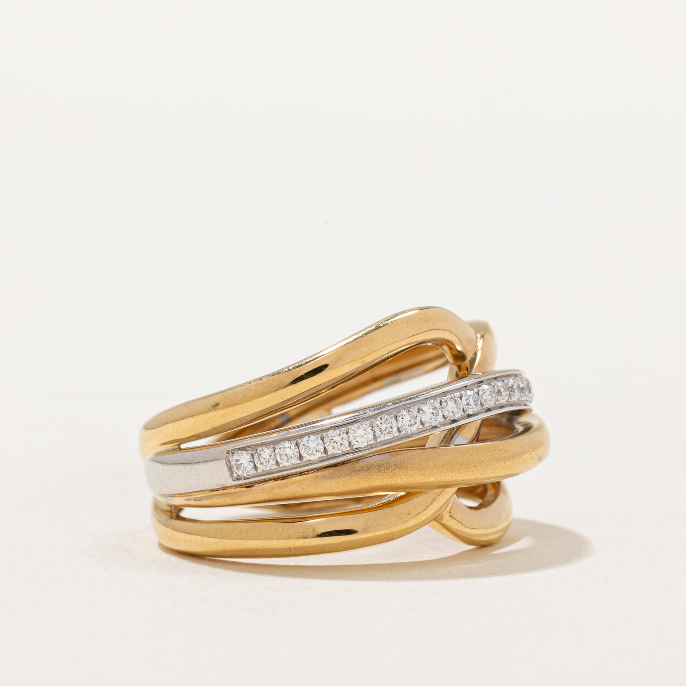 Overlapping Bands Diamond Ring | 0.20ctw | SZ 7 |