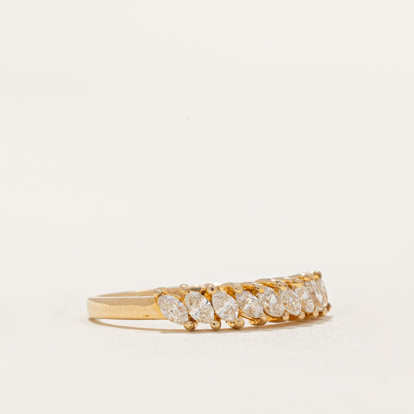 Bague demi-éternité en diamant taille marquise | 0,27 ct | Taille 4,25