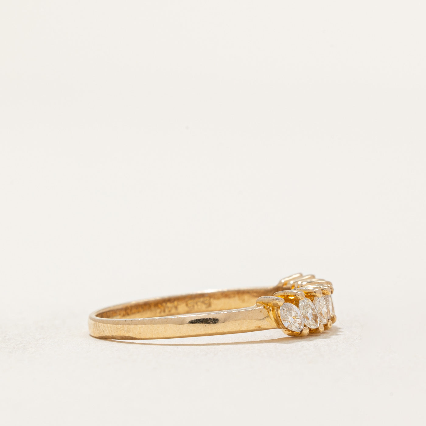 Bague demi-éternité en diamant taille marquise | 0,27 ct | Taille 4,25