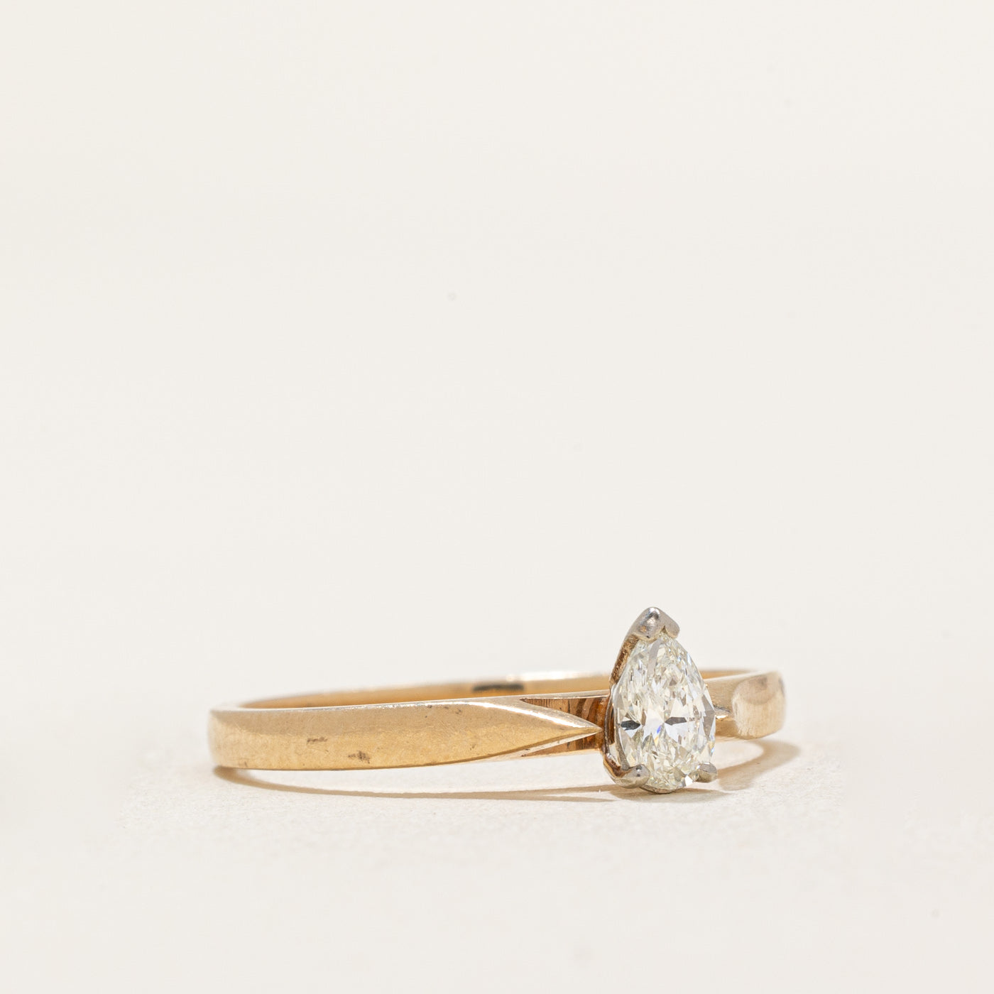 Bague solitaire en diamant taille poire | 0,19 ct | Taille 6